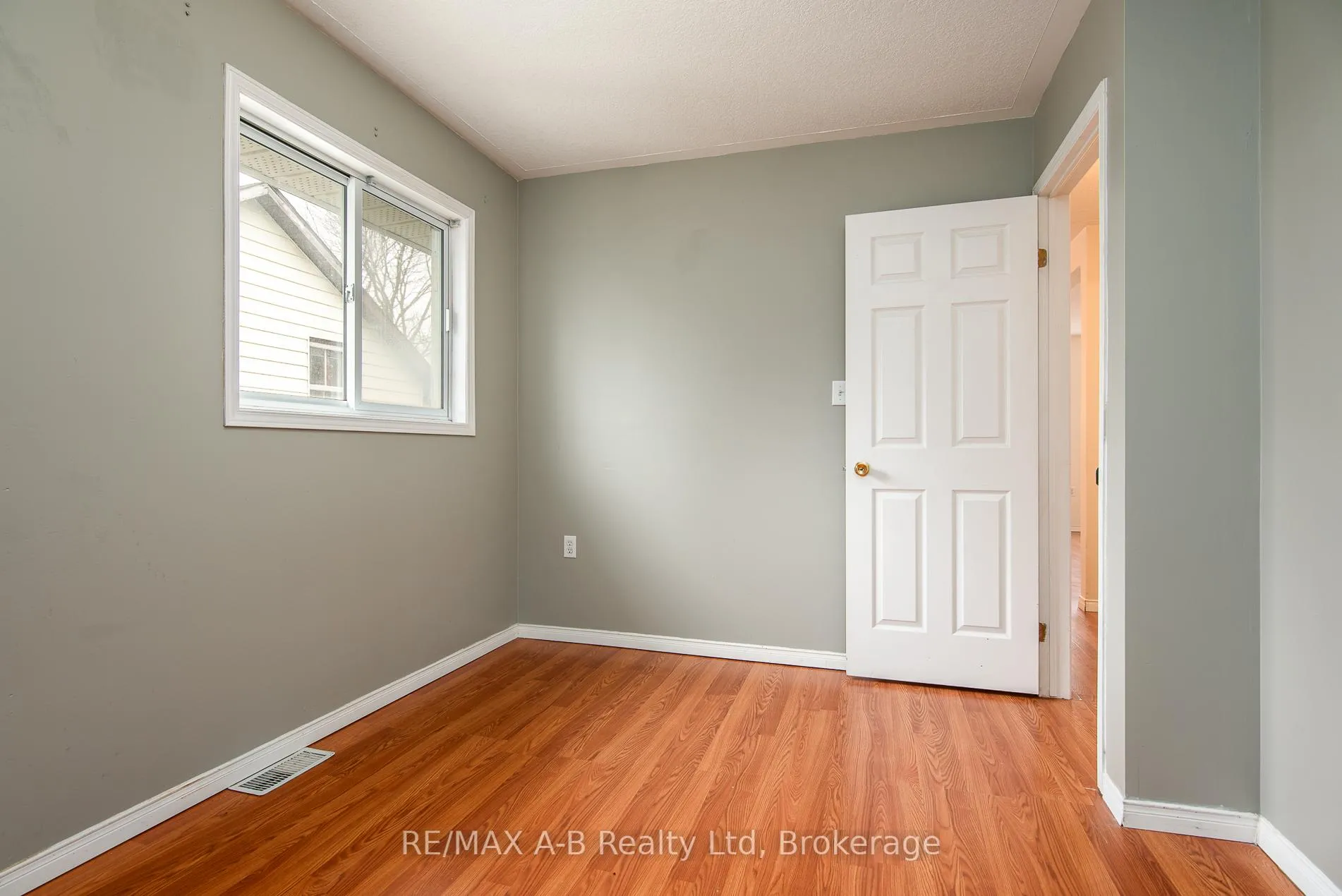 Photo 33 of 209 Jacob Street, Wilmot — HOMEH