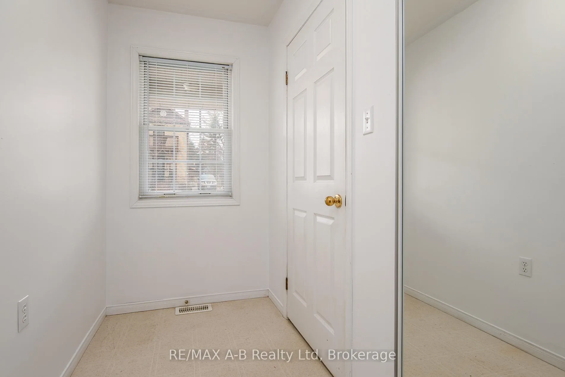 Photo 38 of 209 Jacob Street, Wilmot — HOMEH