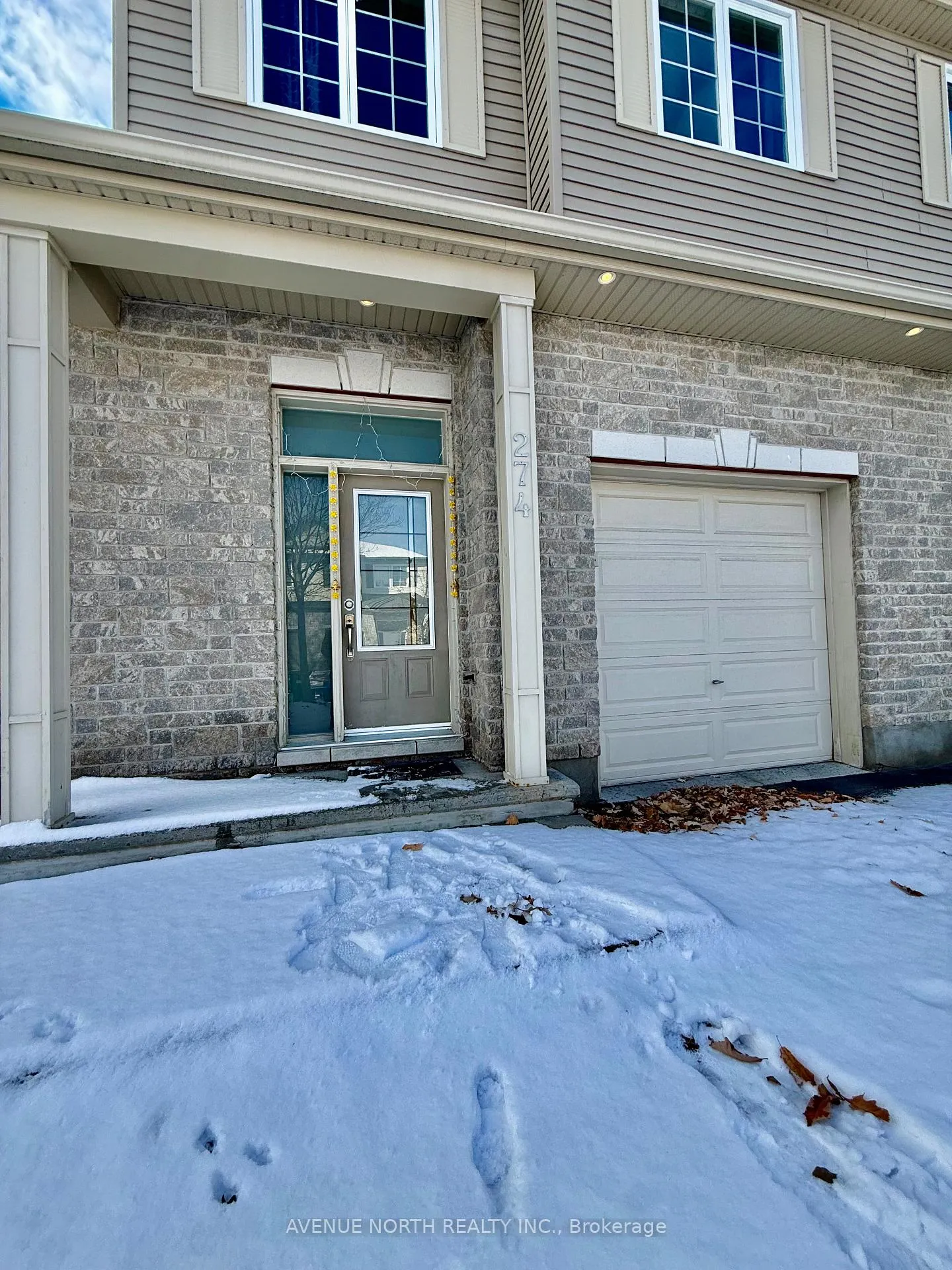 Photo 2 of 274 Broxburn Crescent, Ottawa, Barrhaven - Heritage Park — HOMEH