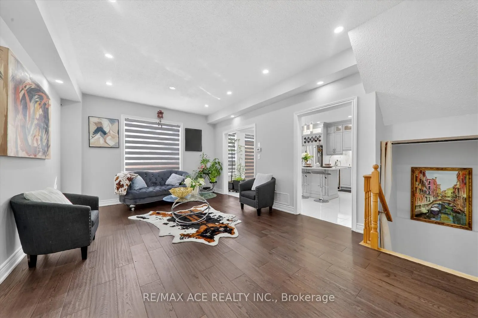 Photo 10 of 9 Invitational Road, Brampton, Bram East — HOMEH