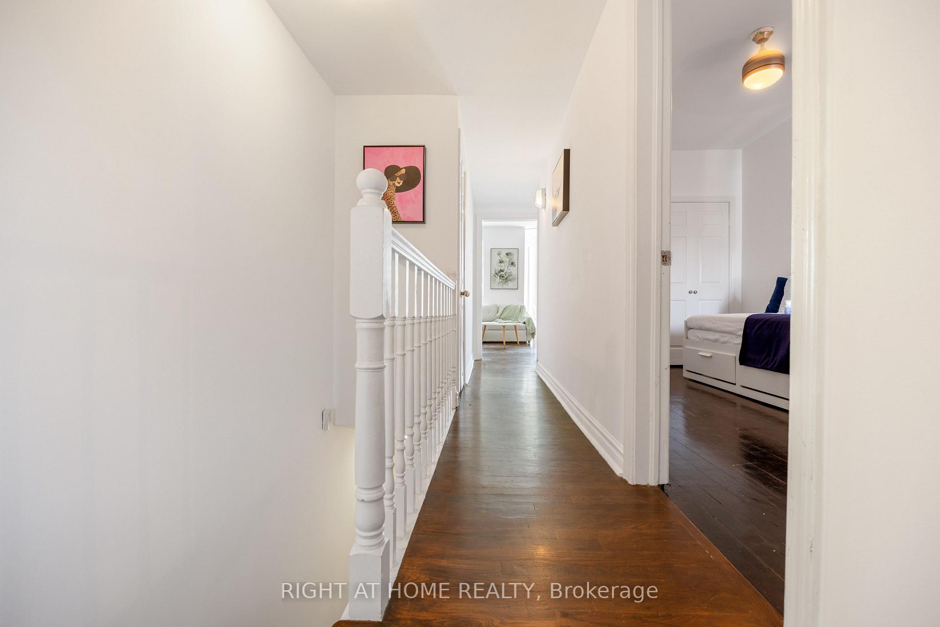 Photo 6 of Unit 2nd &3r, 124 Argyle Street, Toronto, Trinity-Bellwoods — HOMEH