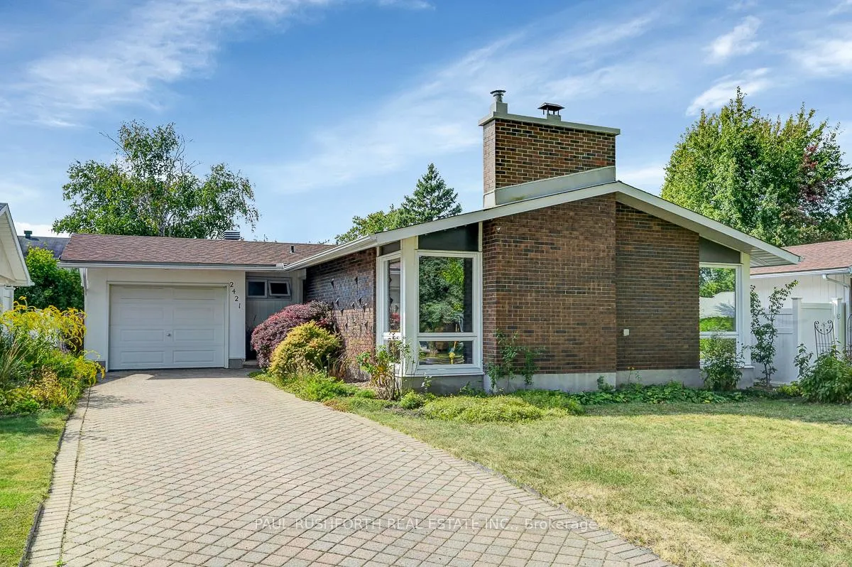 Photo 3 of 2421 Ogilvie Road, Ottawa, Beacon Hill North — HOMEH