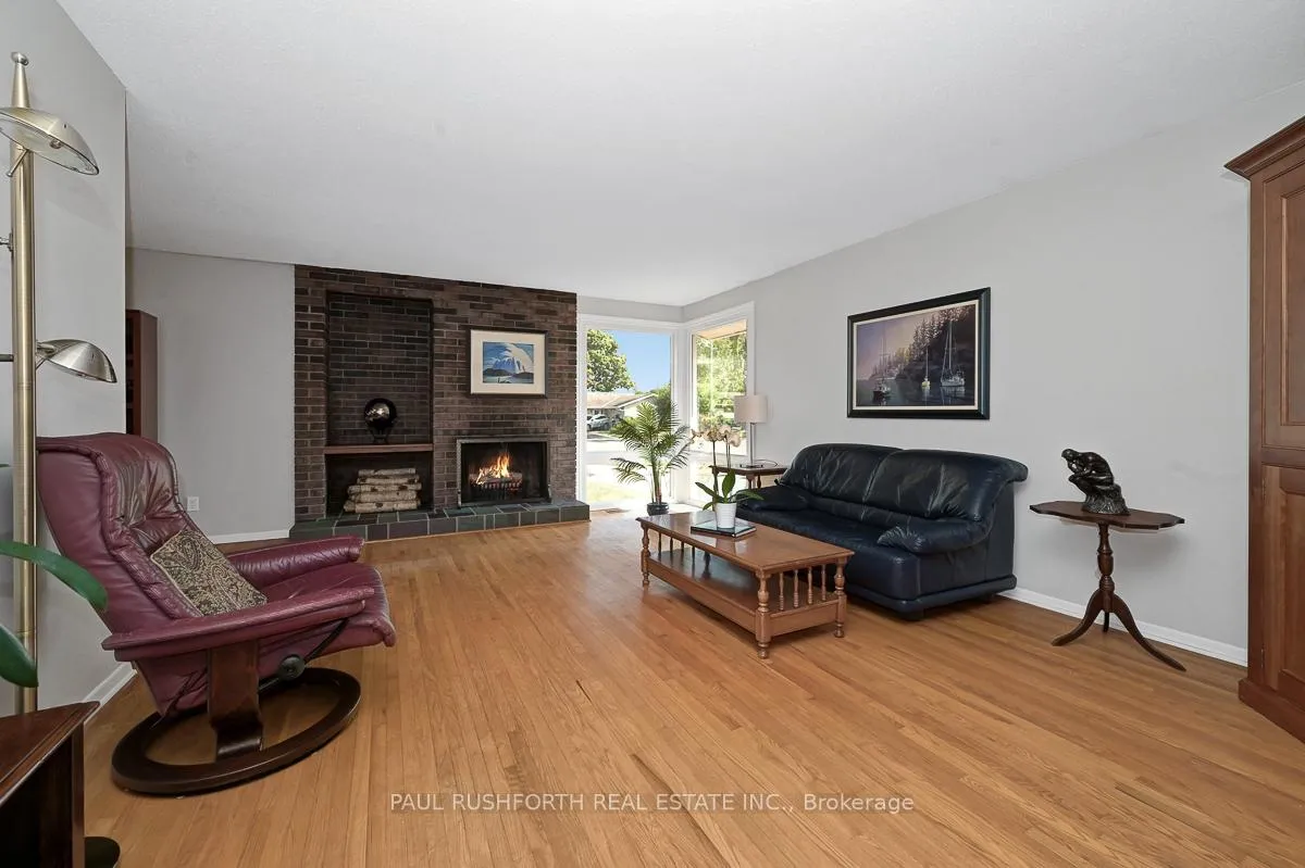 Photo 23 of 2421 Ogilvie Road, Ottawa, Beacon Hill North — HOMEH