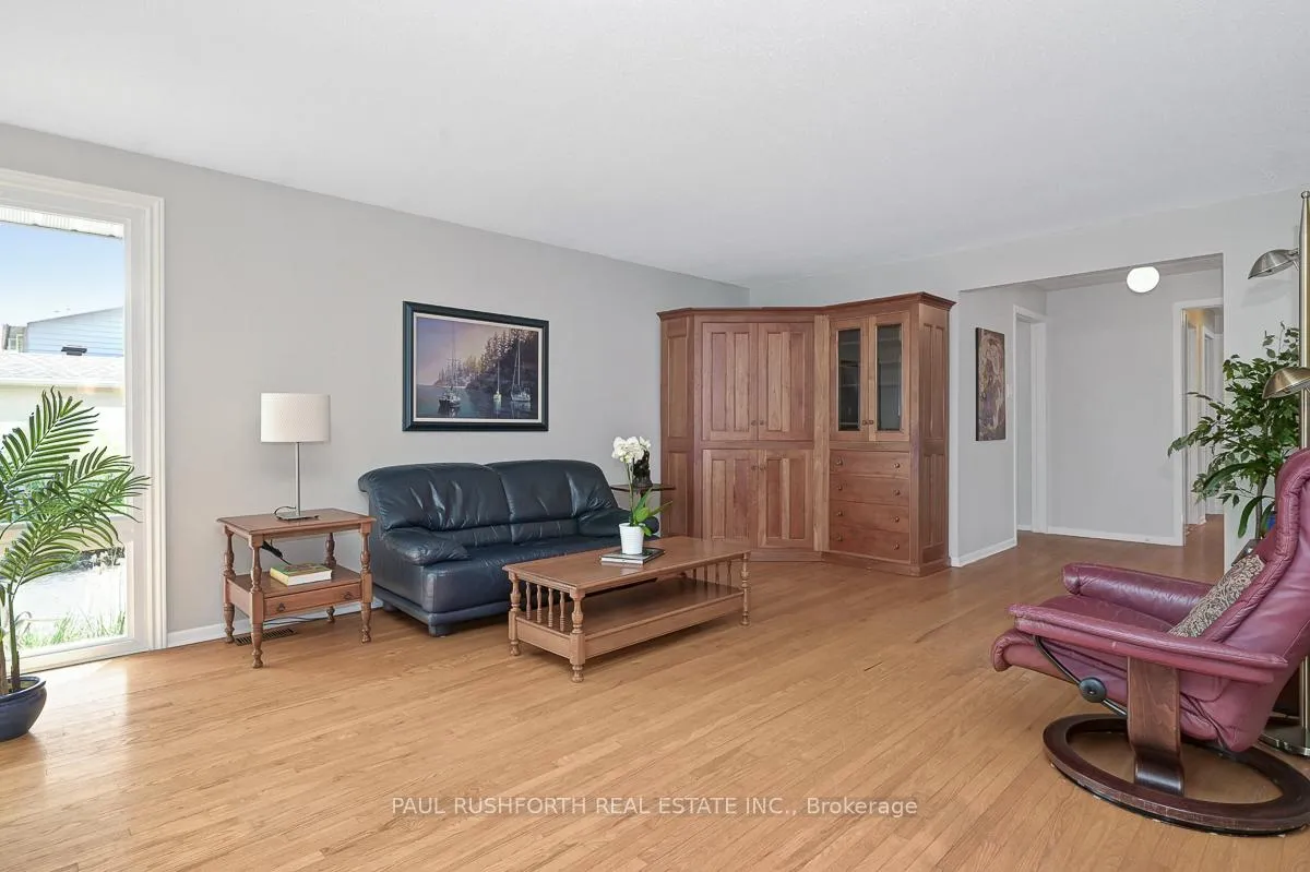 Photo 31 of 2421 Ogilvie Road, Ottawa, Beacon Hill North — HOMEH