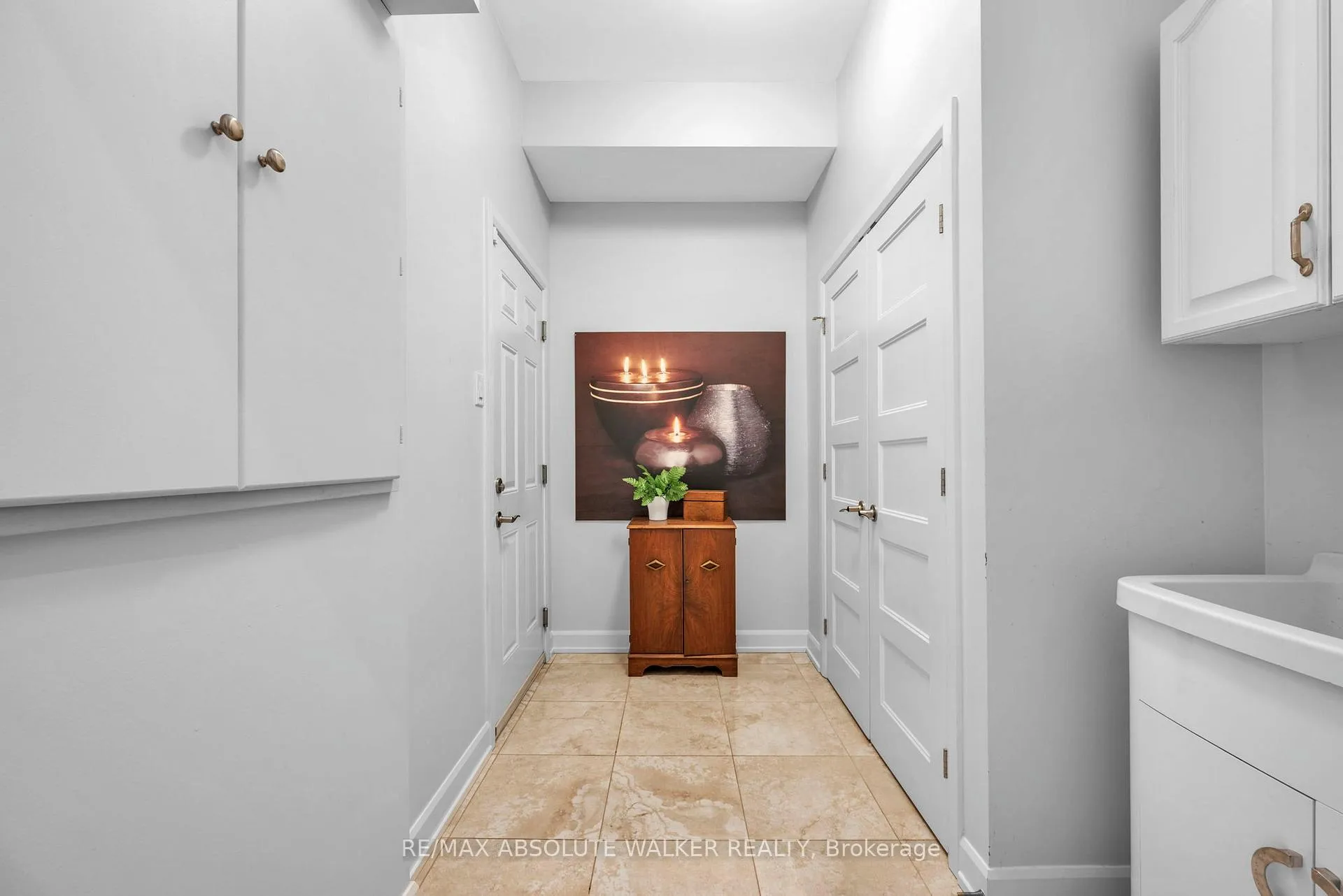 Photo 9 of 502 Moodie Drive, Ottawa, Westcliffe Estates — HOMEH