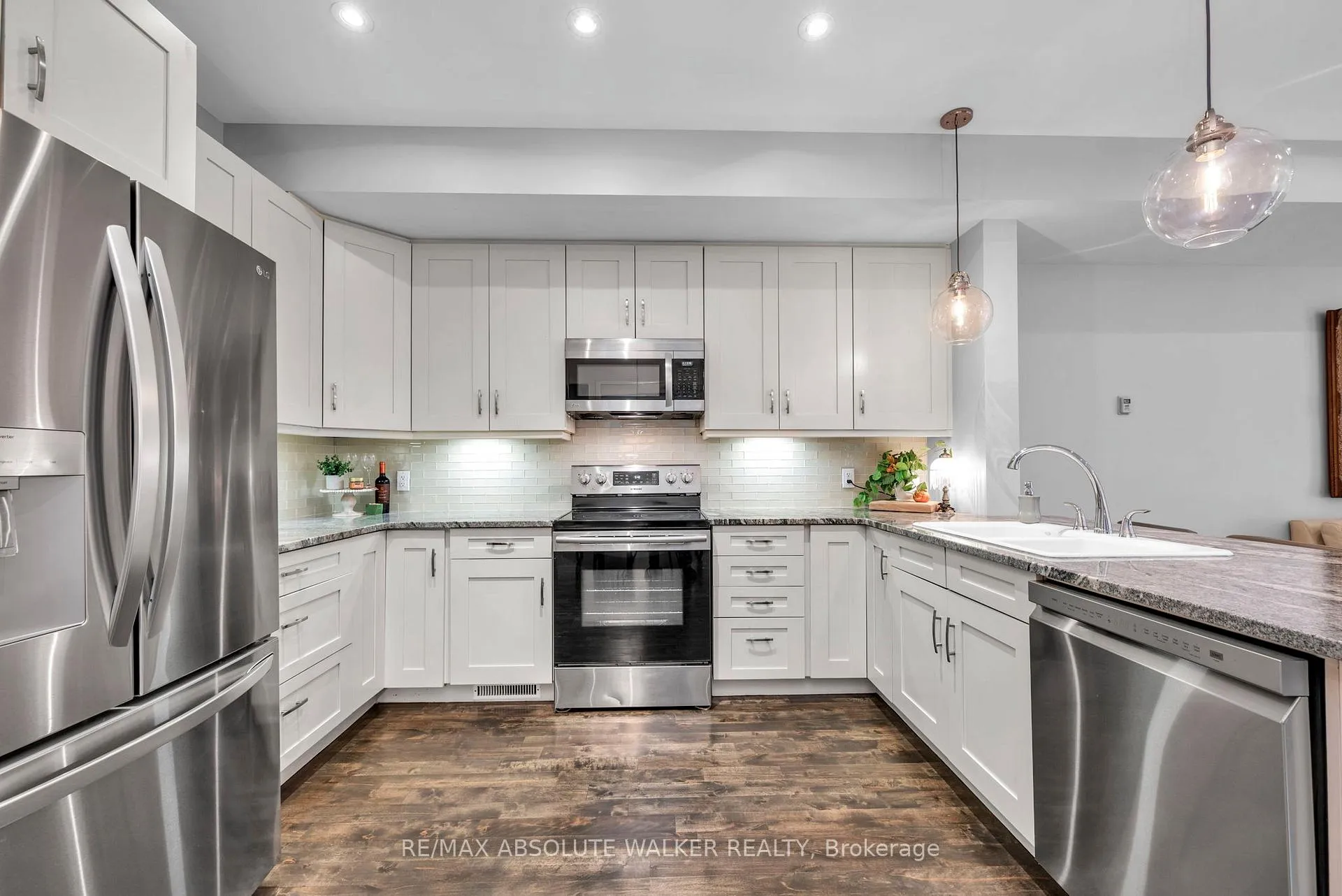 Photo 17 of 502 Moodie Drive, Ottawa, Westcliffe Estates — HOMEH