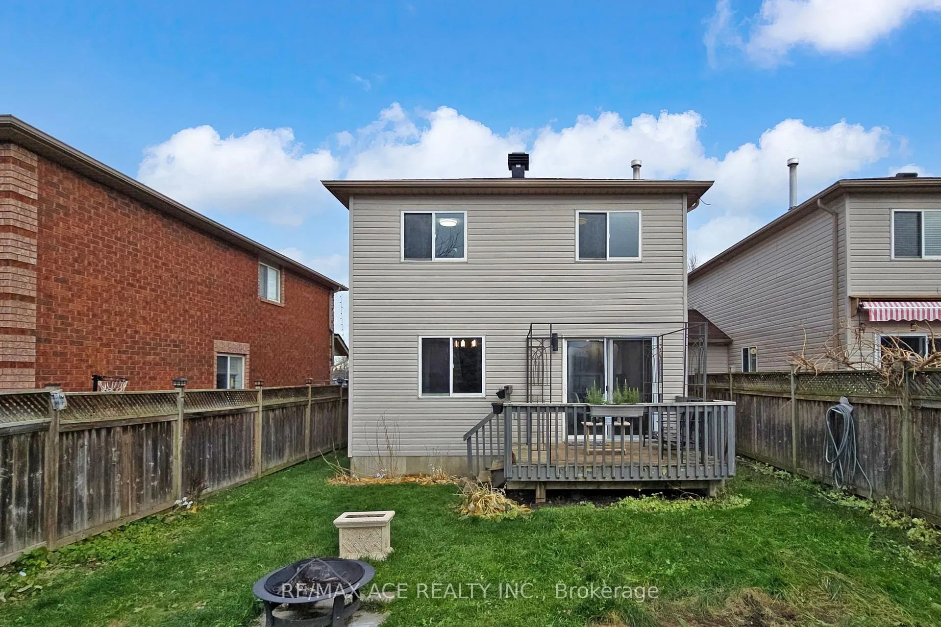Photo 41 of 6 Aconley Court, Barrie, Georgian Drive — HOMEH
