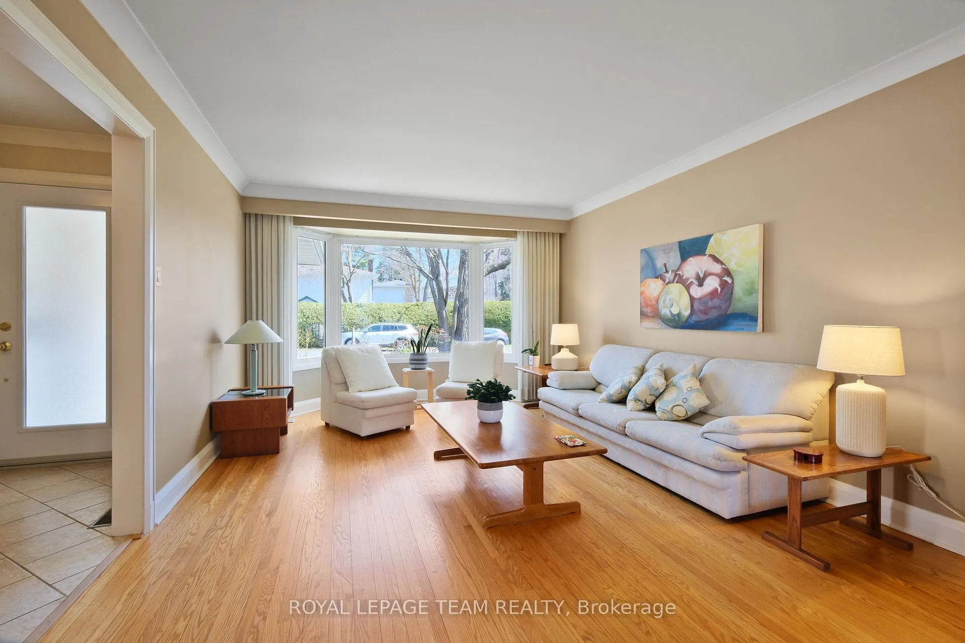Photo 11 of 4 Valewood Crescent, Ottawa, Blackburn Hamlet — HOMEH