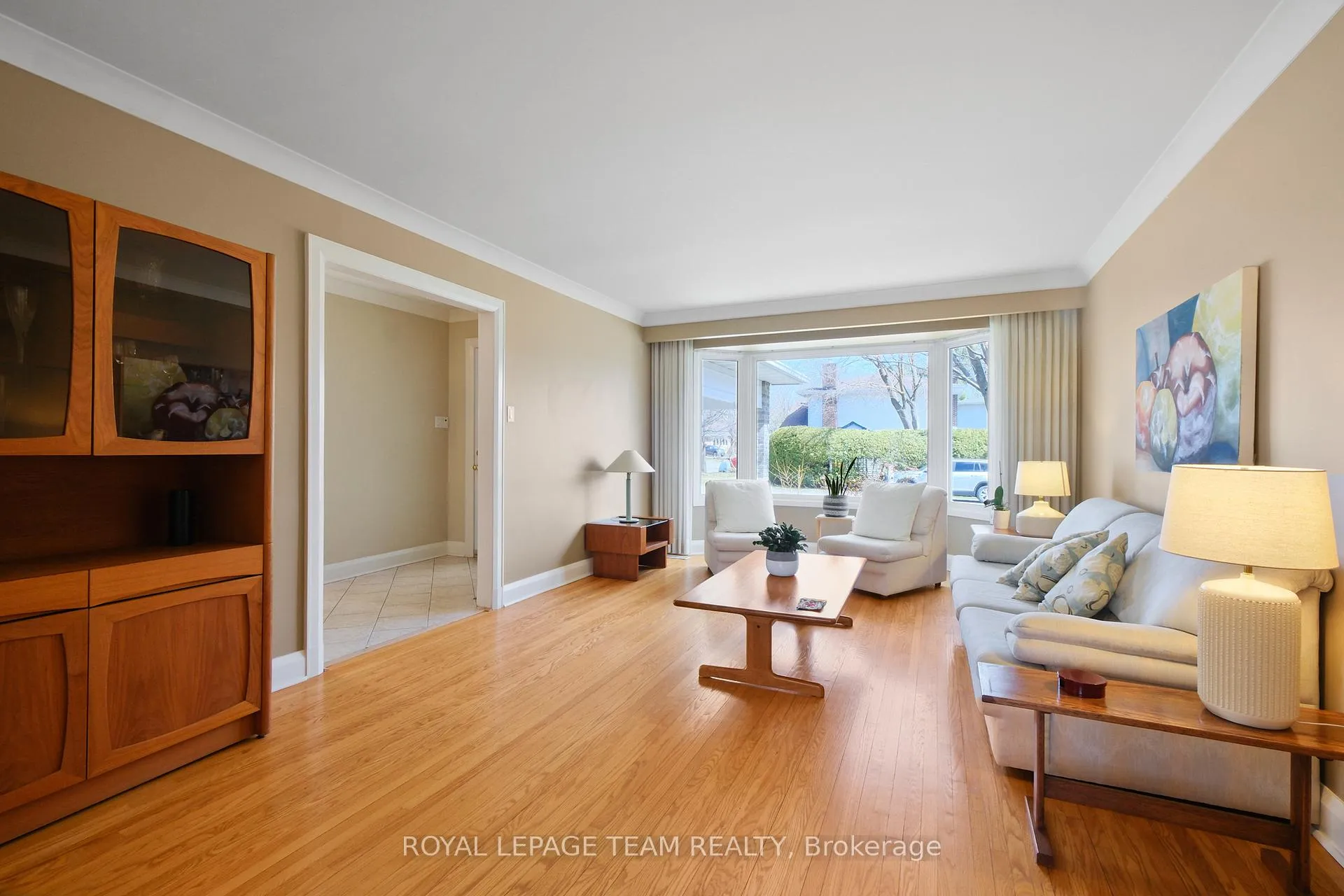 Photo 14 of 4 Valewood Crescent, Ottawa, Blackburn Hamlet — HOMEH