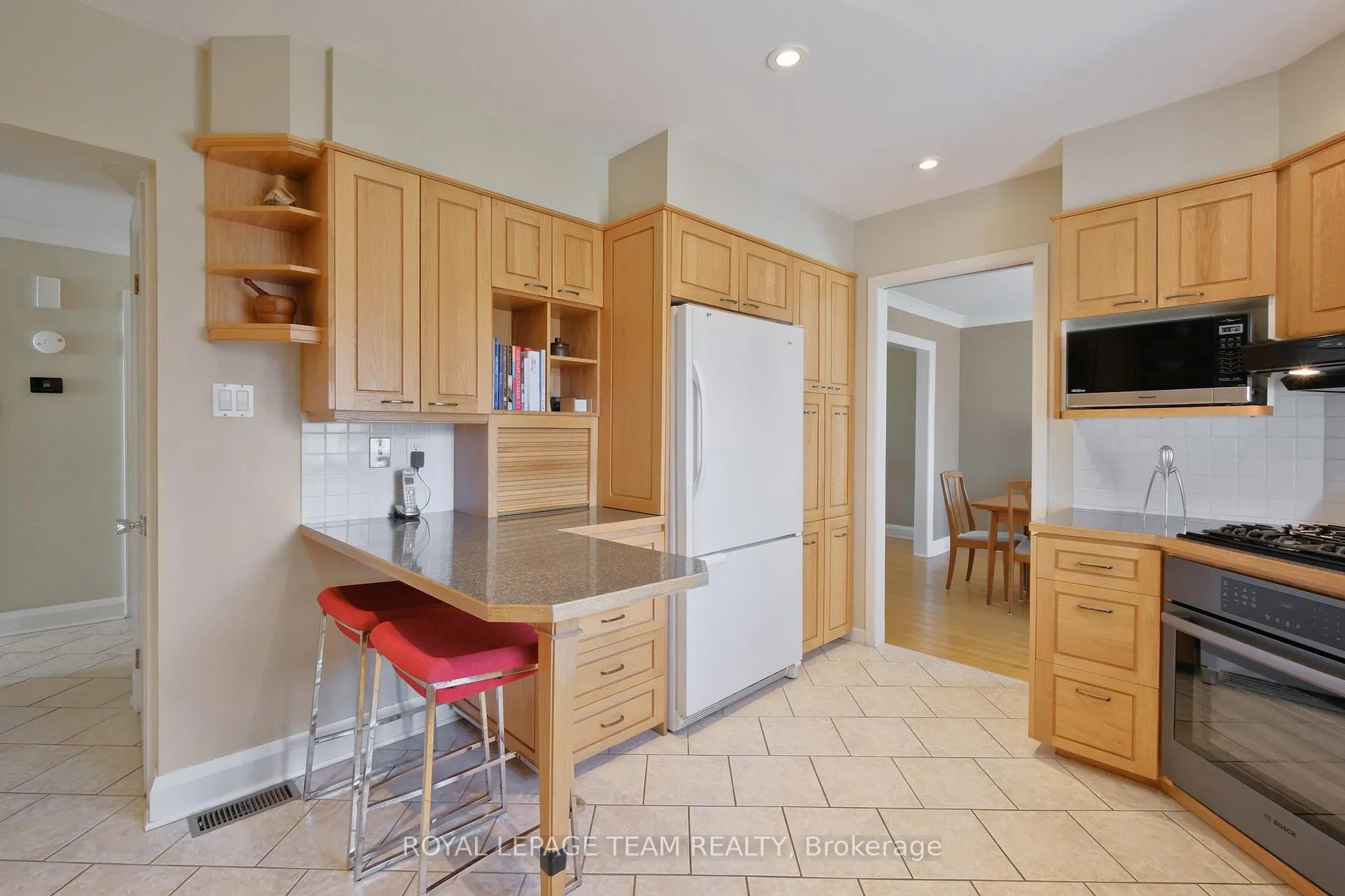 Photo 32 of 4 Valewood Crescent, Ottawa, Blackburn Hamlet — HOMEH