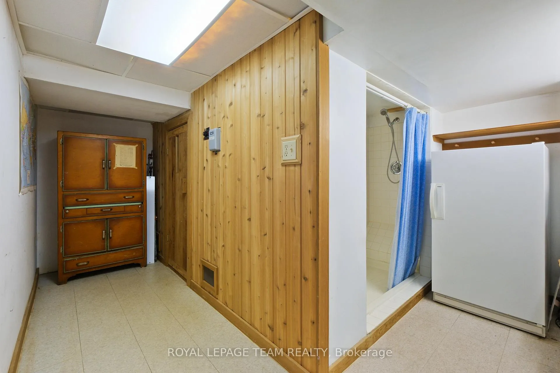 Photo 73 of 4 Valewood Crescent, Ottawa, Blackburn Hamlet — HOMEH