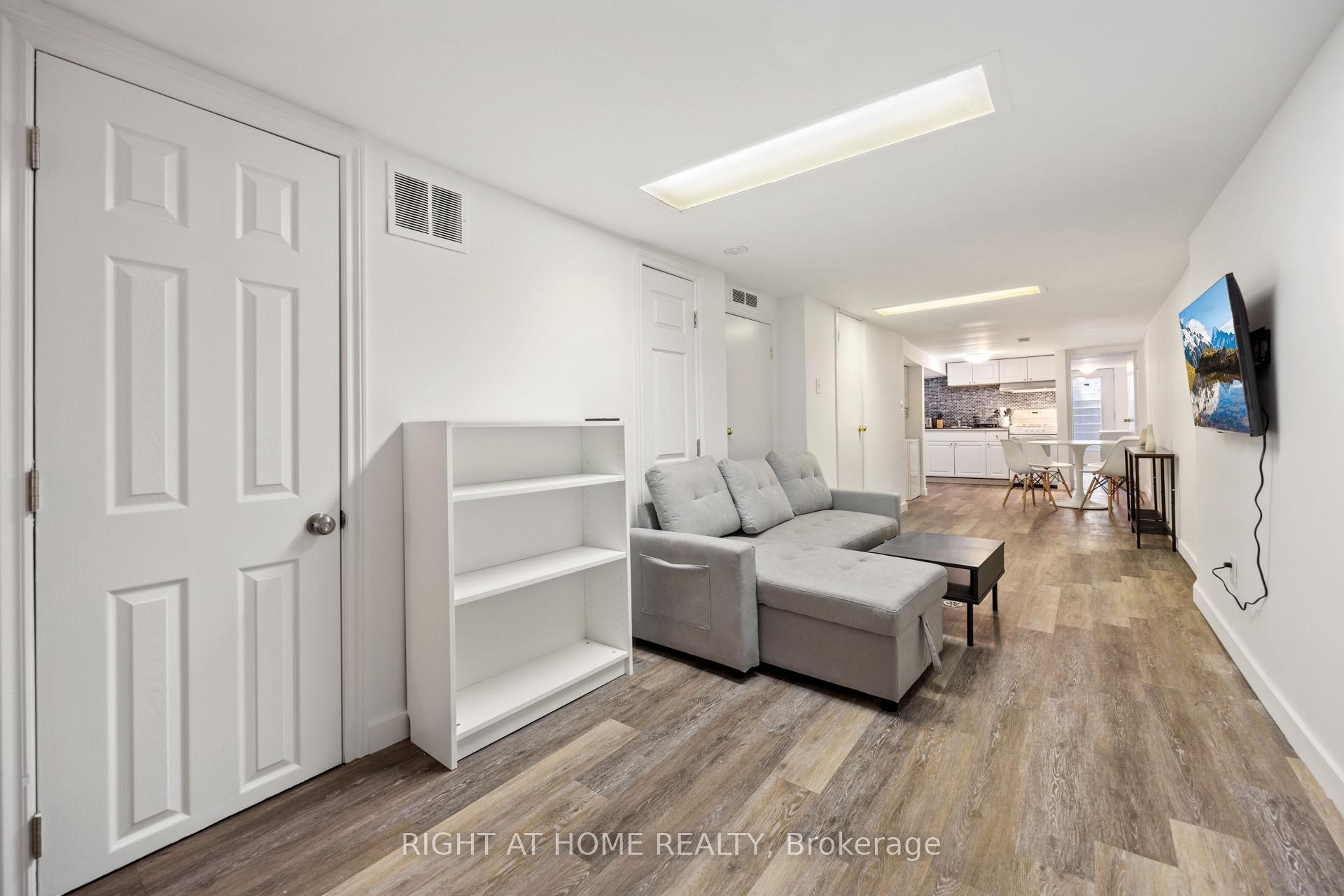 Photo 1 of 124 bsm Argyle Street, Toronto, Trinity-Bellwoods — HOMEH