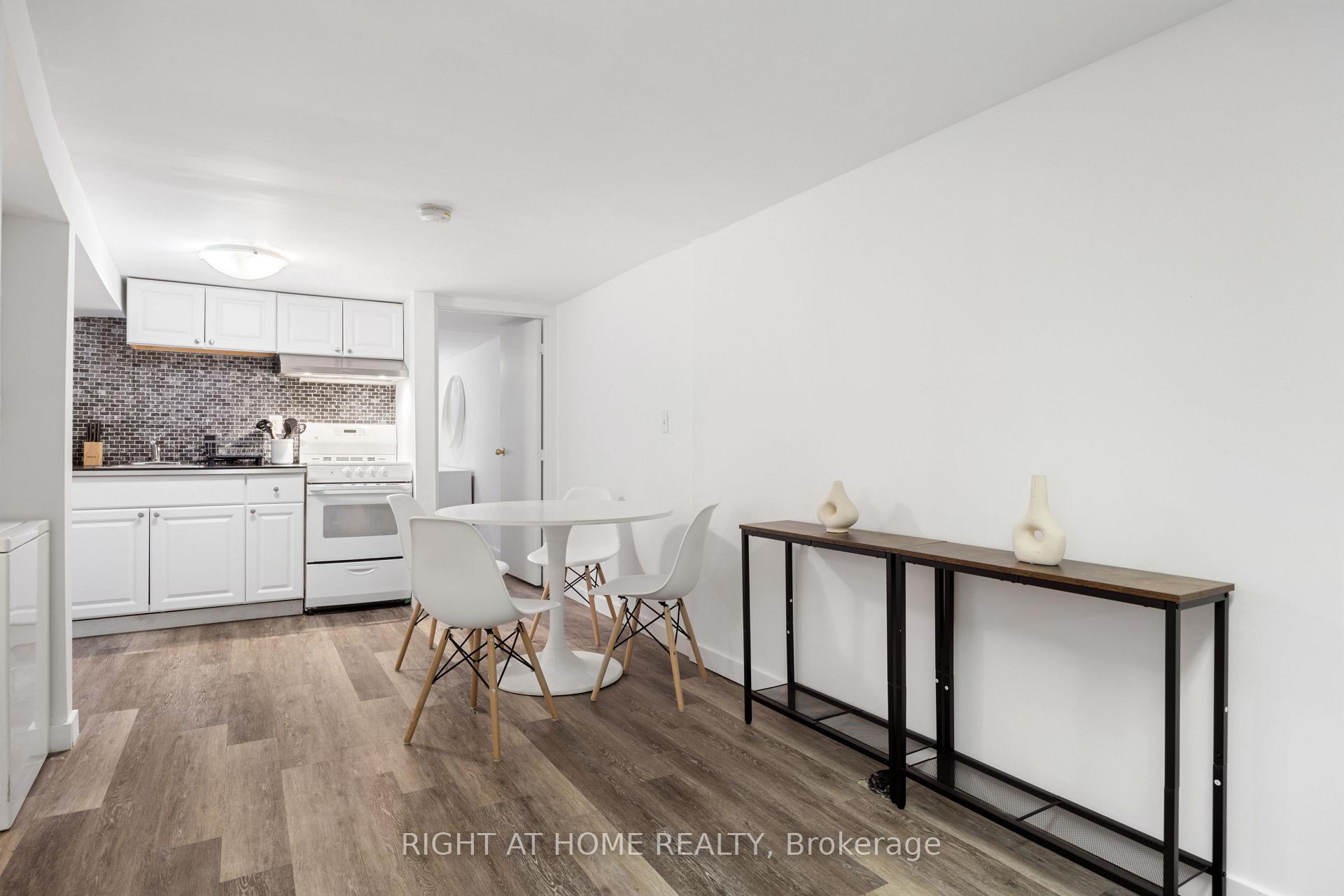 Photo 3 of 124 bsm Argyle Street, Toronto, Trinity-Bellwoods — HOMEH