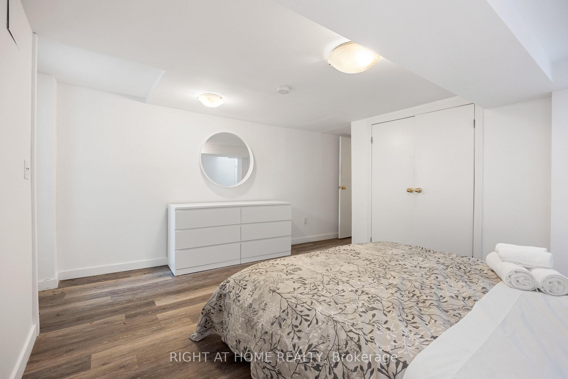 Photo 4 of 124 bsm Argyle Street, Toronto, Trinity-Bellwoods — HOMEH