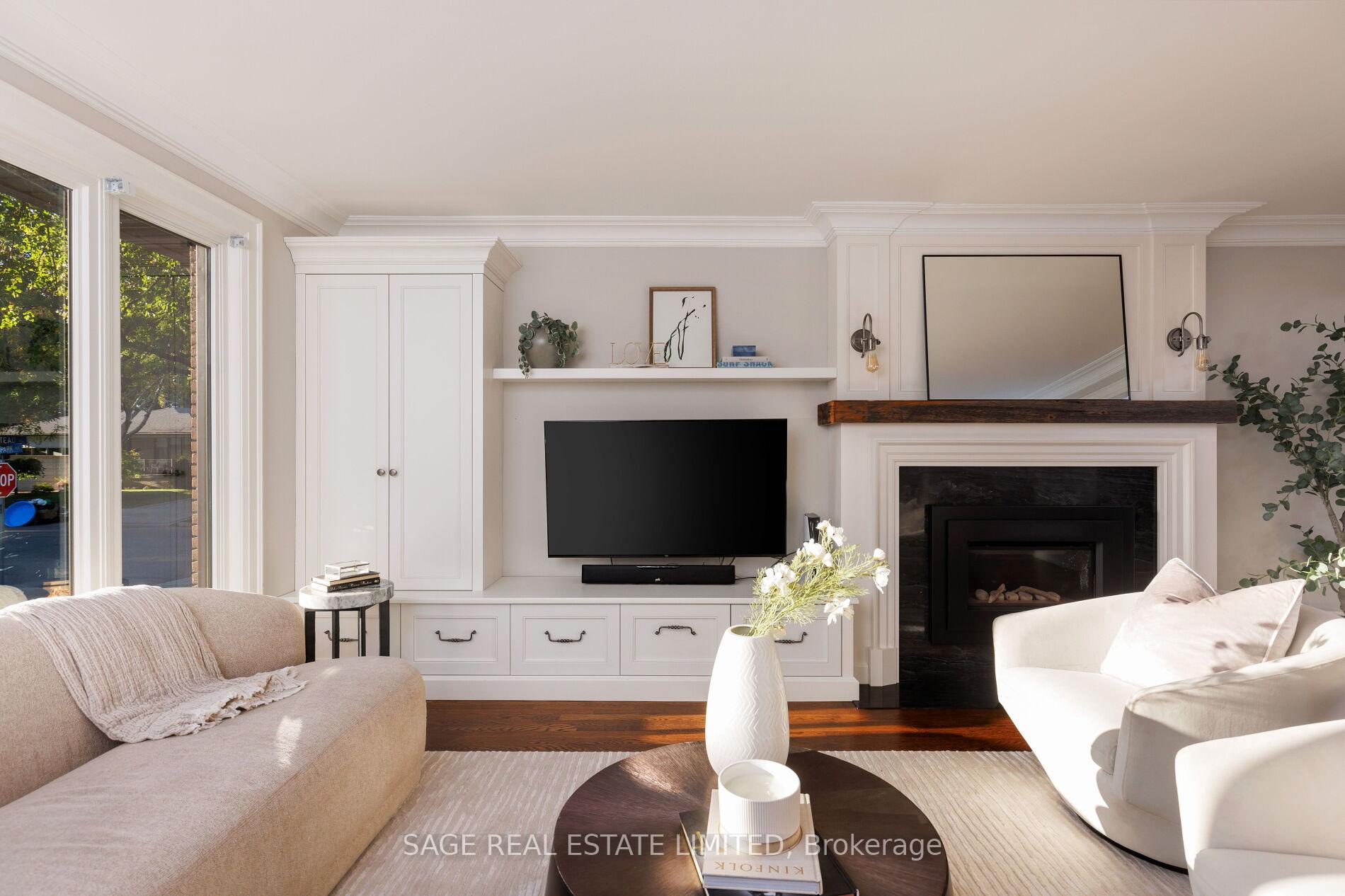 Photo 7 of 45 Newstead Road, Etobicoke, Willowridge-Martingrove-Richview — HOMEH