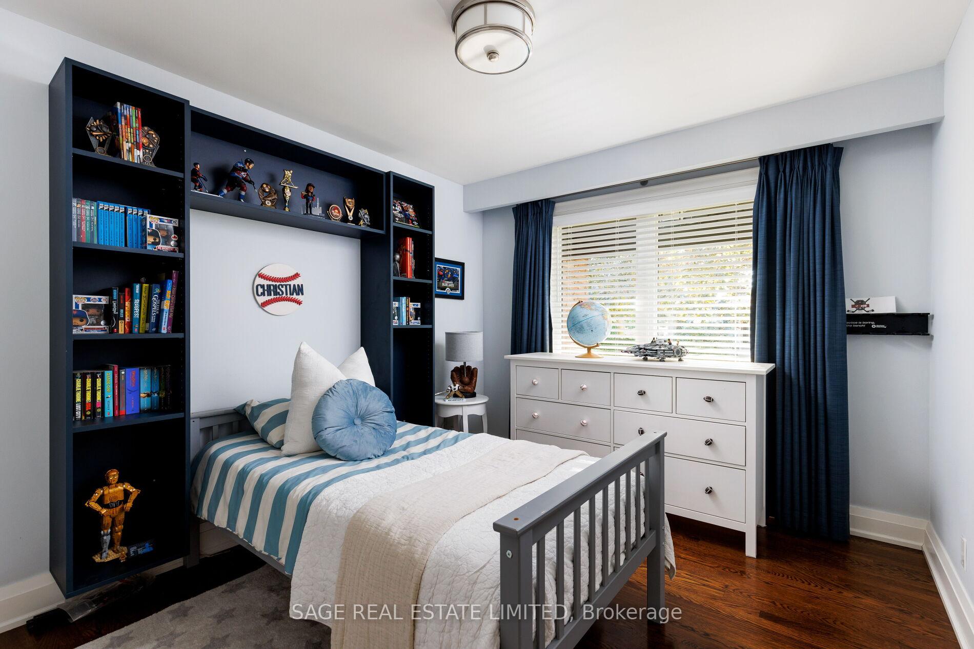 Photo 25 of 45 Newstead Road, Etobicoke, Willowridge-Martingrove-Richview — HOMEH