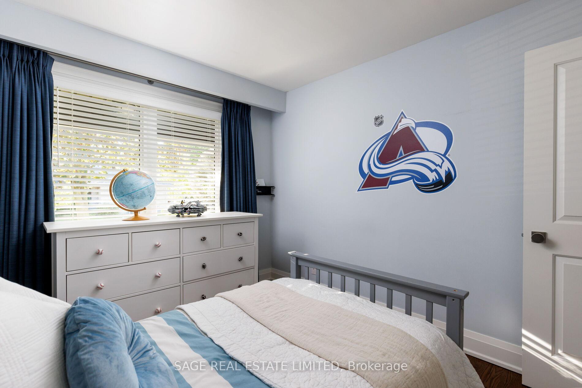 Photo 27 of 45 Newstead Road, Etobicoke, Willowridge-Martingrove-Richview — HOMEH