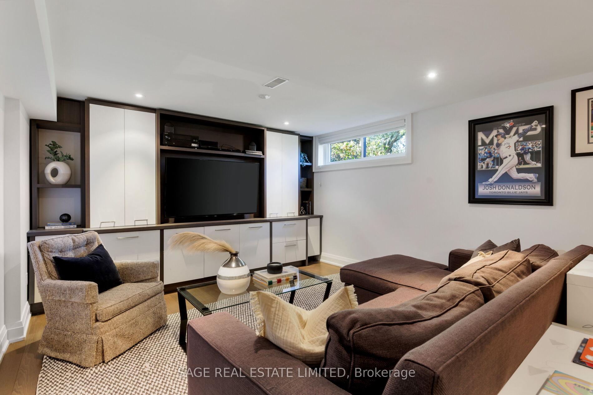 Photo 44 of 45 Newstead Road, Etobicoke, Willowridge-Martingrove-Richview — HOMEH