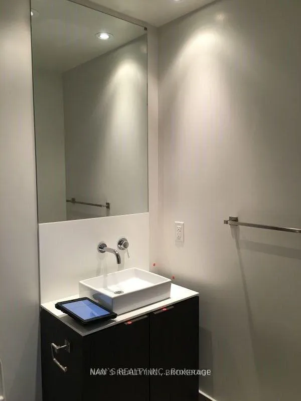 Photo 3 of Unit 3308, 159 Dundas Street E, Toronto, Church-Yonge Corridor — HOMEH