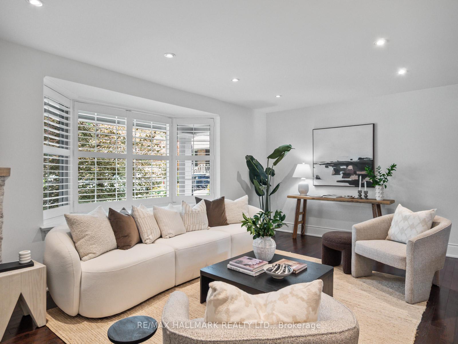 Photo 6 of 7 Haregate Court, Etobicoke, Willowridge-Martingrove-Richview — HOMEH
