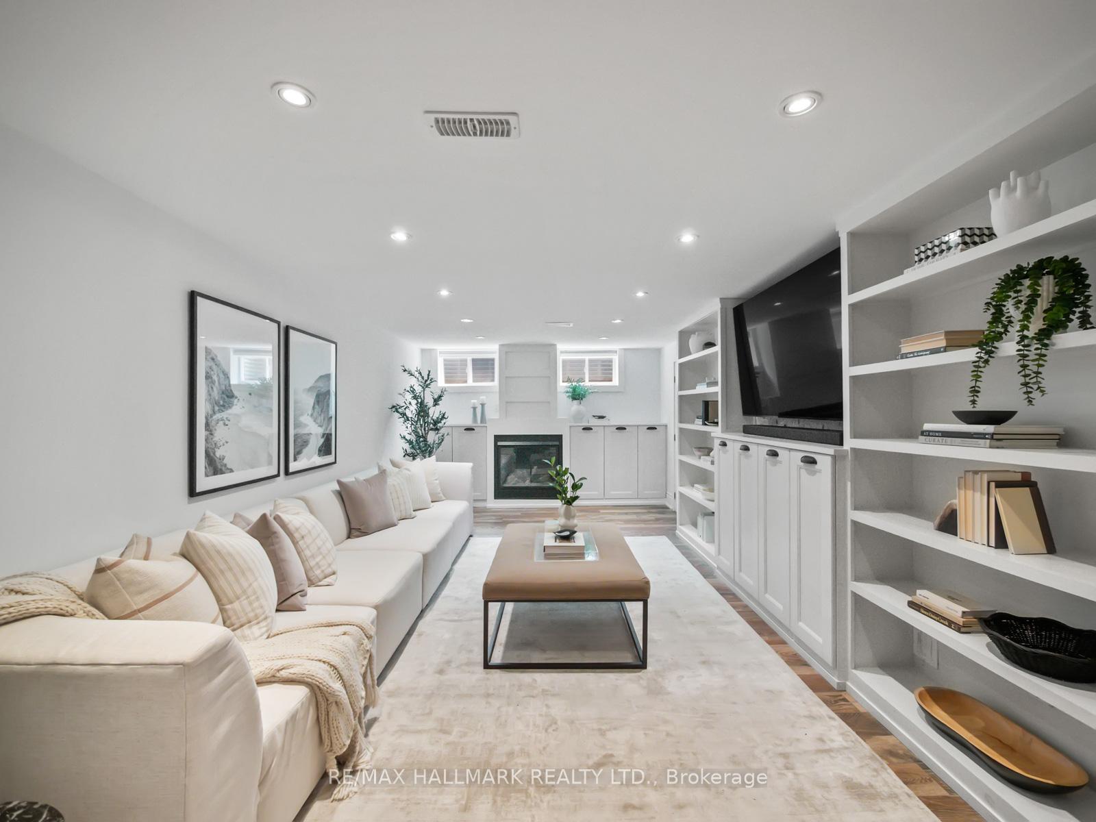 Photo 32 of 7 Haregate Court, Etobicoke, Willowridge-Martingrove-Richview — HOMEH