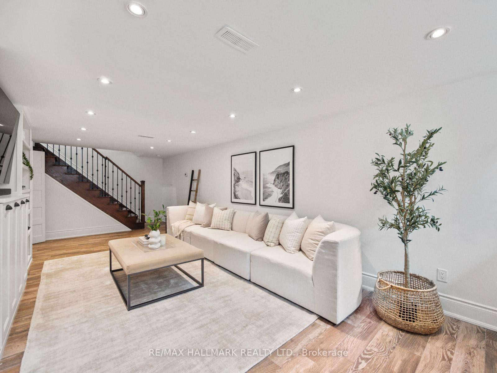 Photo 34 of 7 Haregate Court, Etobicoke, Willowridge-Martingrove-Richview — HOMEH