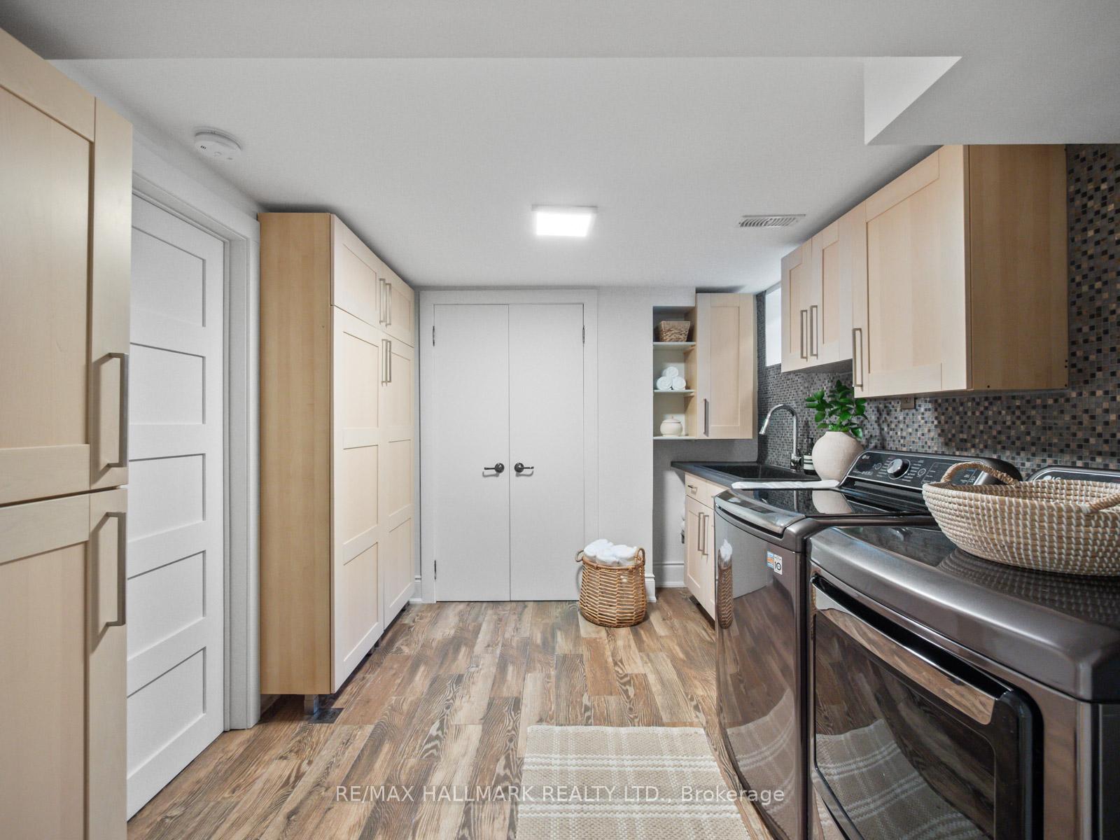 Photo 36 of 7 Haregate Court, Etobicoke, Willowridge-Martingrove-Richview — HOMEH