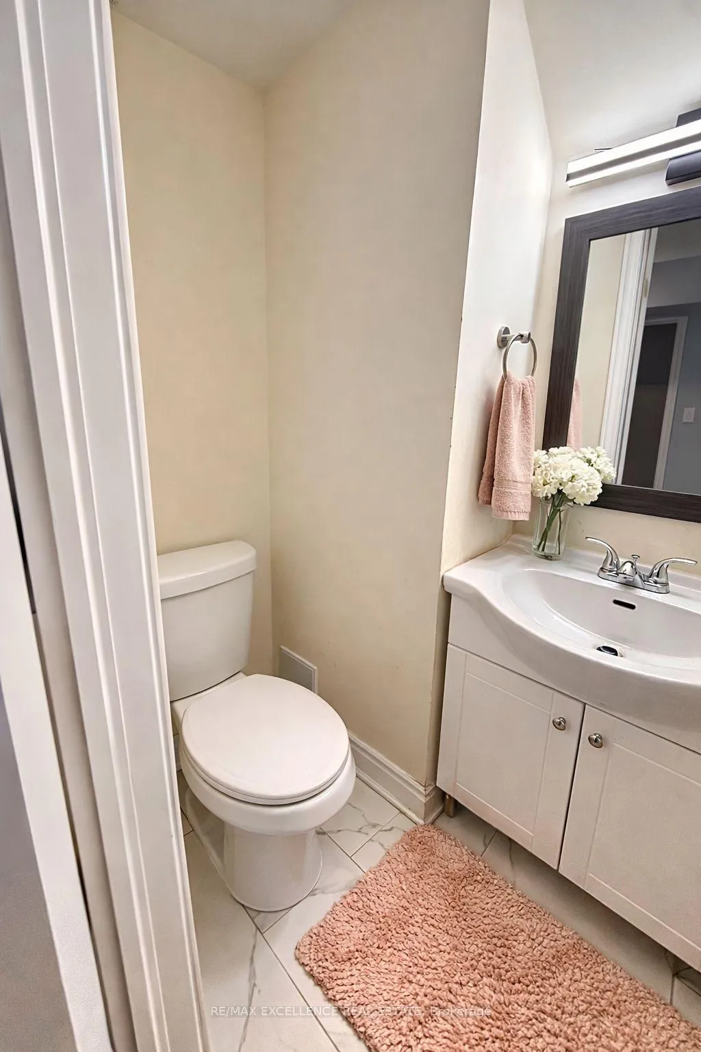Photo 18 of 68 Alabaster Drive, Brampton, Brampton North — HOMEH