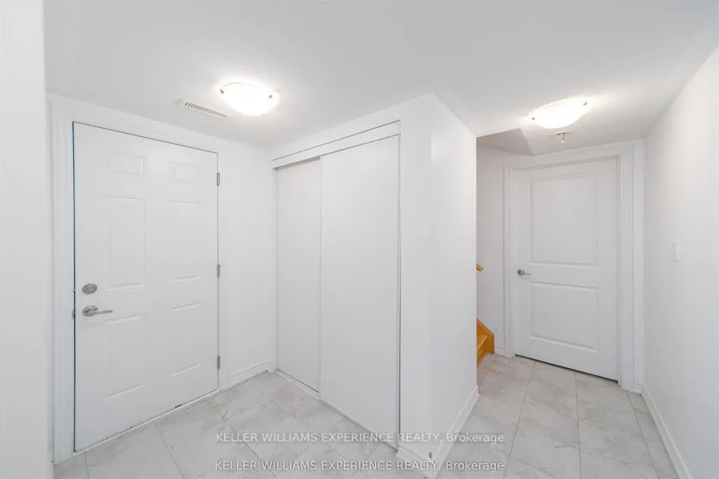 Photo 3 of 25 Tobias Lane, Barrie, Rural Barrie Southeast — HOMEH