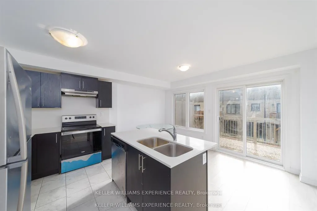 Photo 8 of 25 Tobias Lane, Barrie, Rural Barrie Southeast — HOMEH