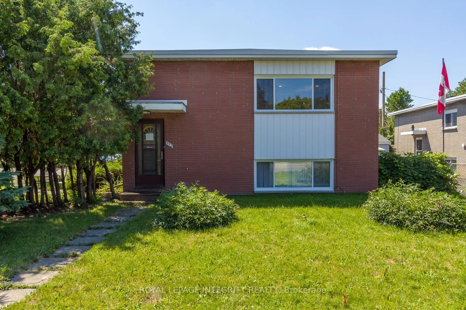 Photo 11 of 392 Tremblay Road, Ottawa, Eastway Gardens/Industrial Park — HOMEH