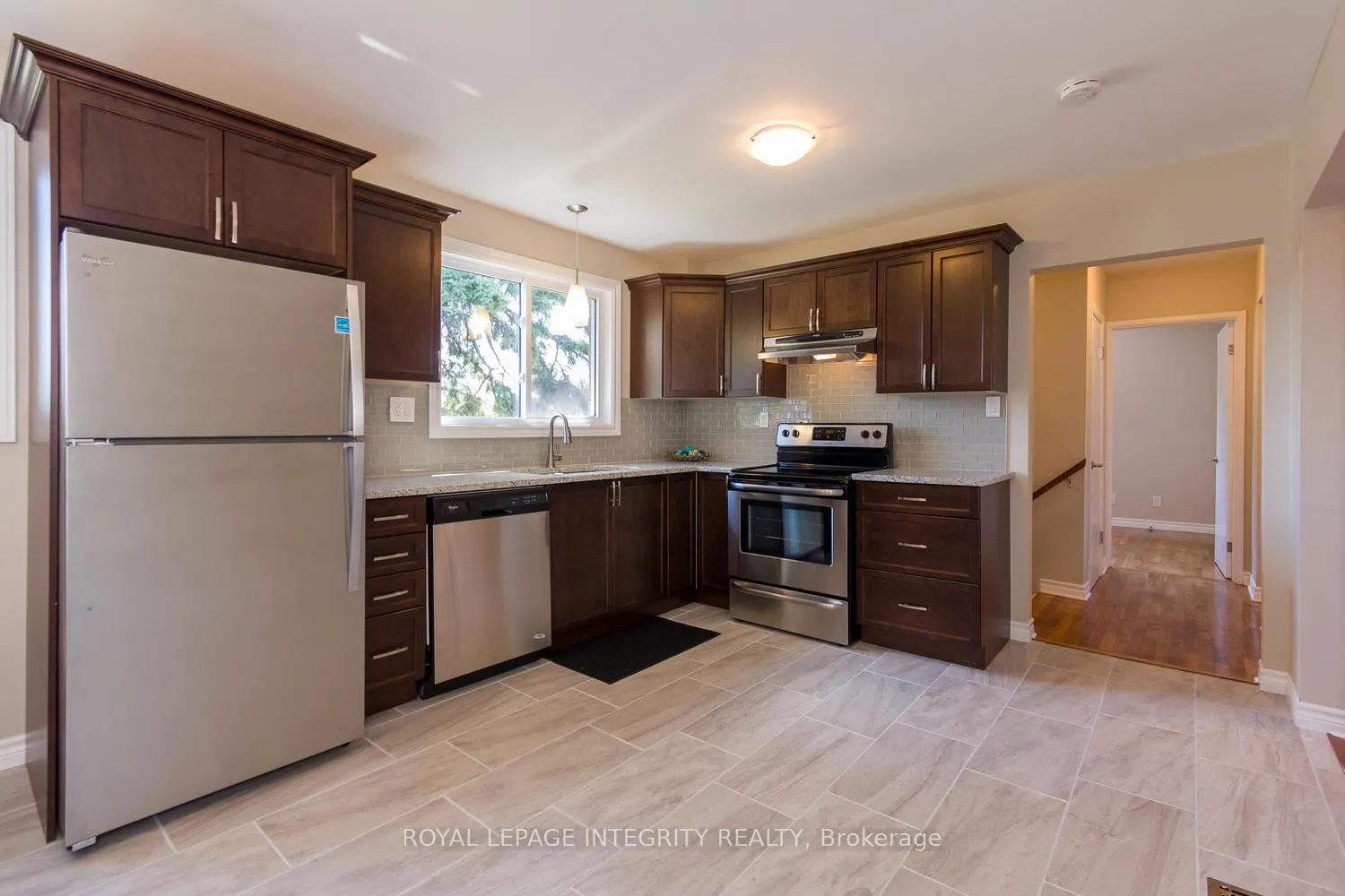 Photo 82 of 392 Tremblay Road, Ottawa, Eastway Gardens/Industrial Park — HOMEH