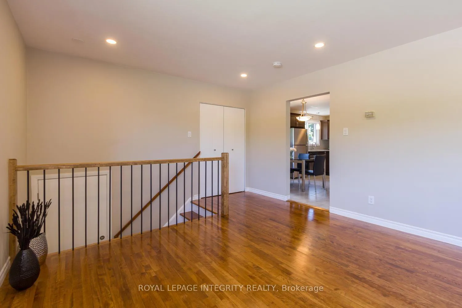 Photo 100 of 392 Tremblay Road, Ottawa, Eastway Gardens/Industrial Park — HOMEH