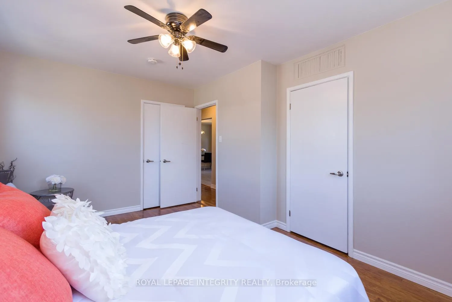 Photo 132 of 392 Tremblay Road, Ottawa, Eastway Gardens/Industrial Park — HOMEH