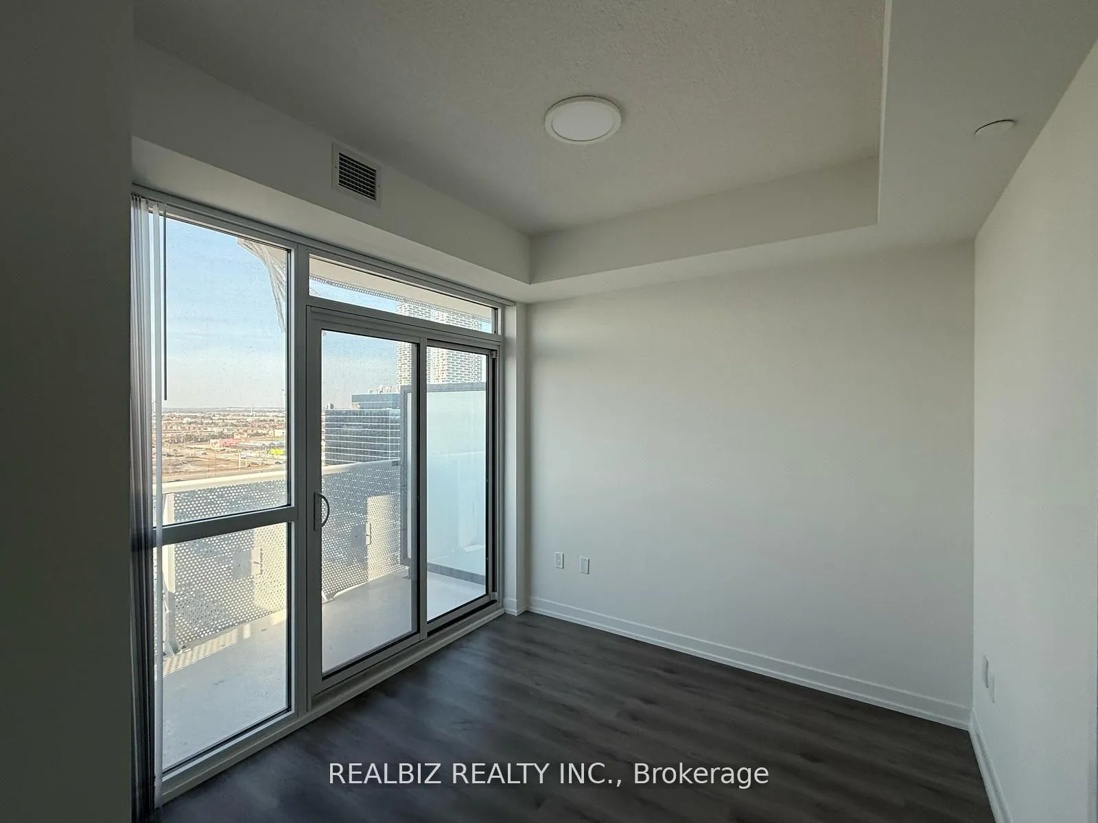 Photo 12 of Unit 1109, 225 Commerce Street, Vaughan, Vaughan Corporate Centre — HOMEH