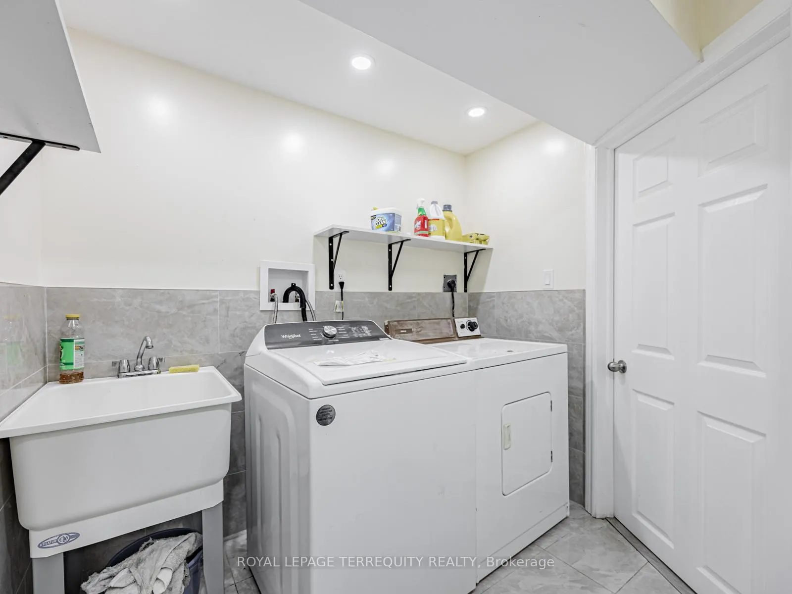 Photo 104 of 63 Rotherglen Road S, Ajax, Central West — HOMEH