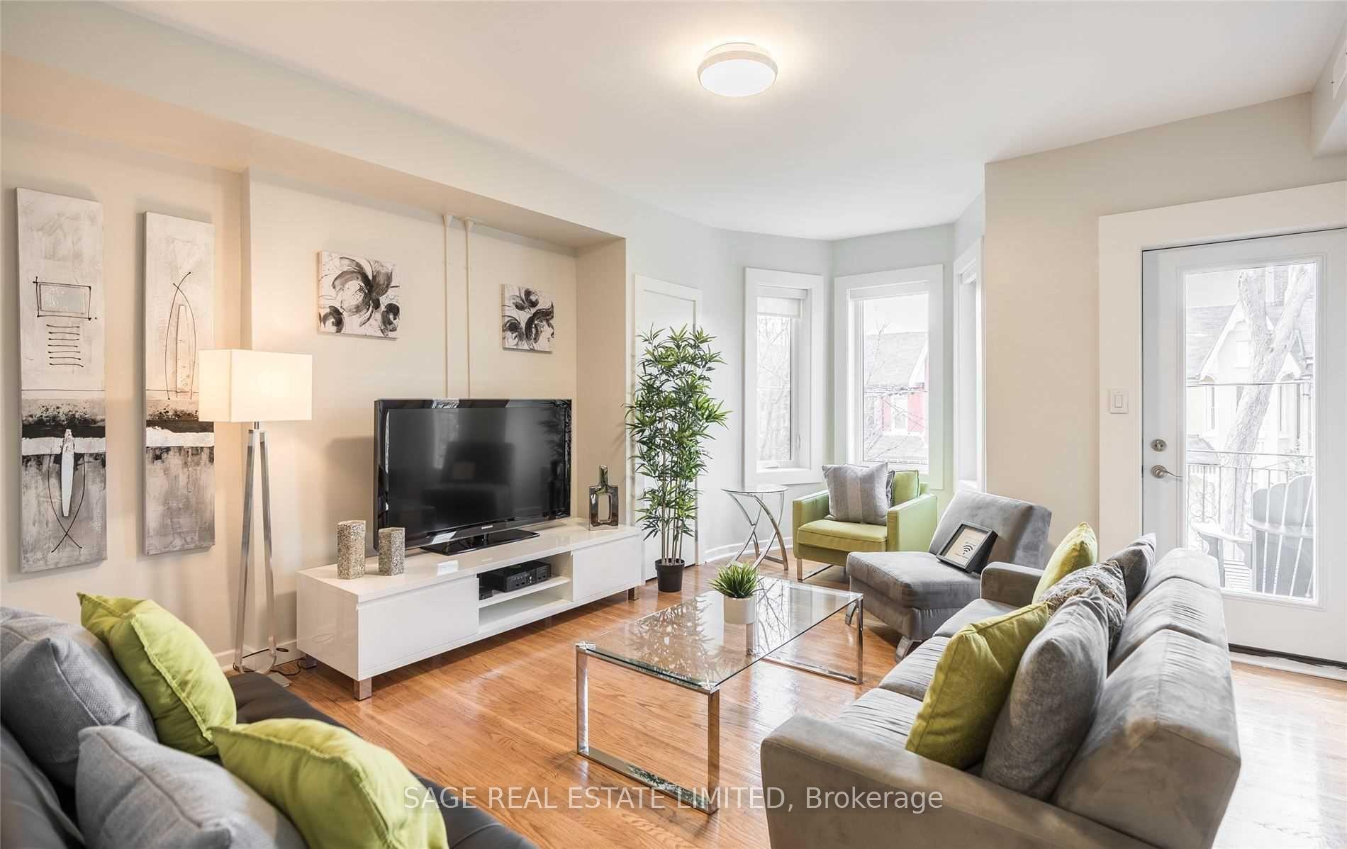 Front of Unit Upper, 247 Lisgar Street