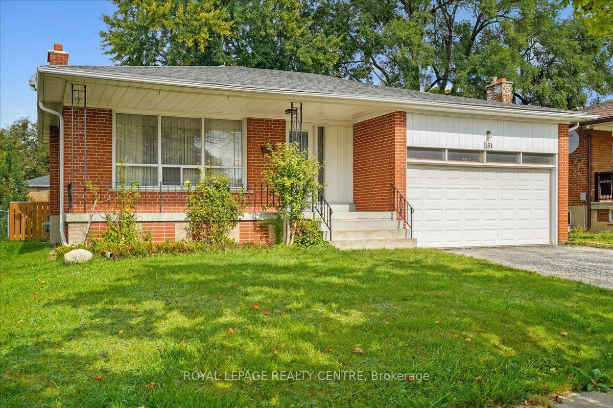 Photo 4 of 151 Redgrave Drive, Etobicoke, Willowridge-Martingrove-Richview — HOMEH