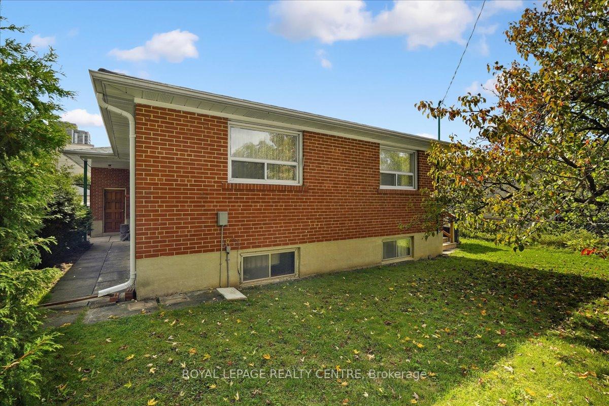 Photo 39 of 151 Redgrave Drive, Etobicoke, Willowridge-Martingrove-Richview — HOMEH