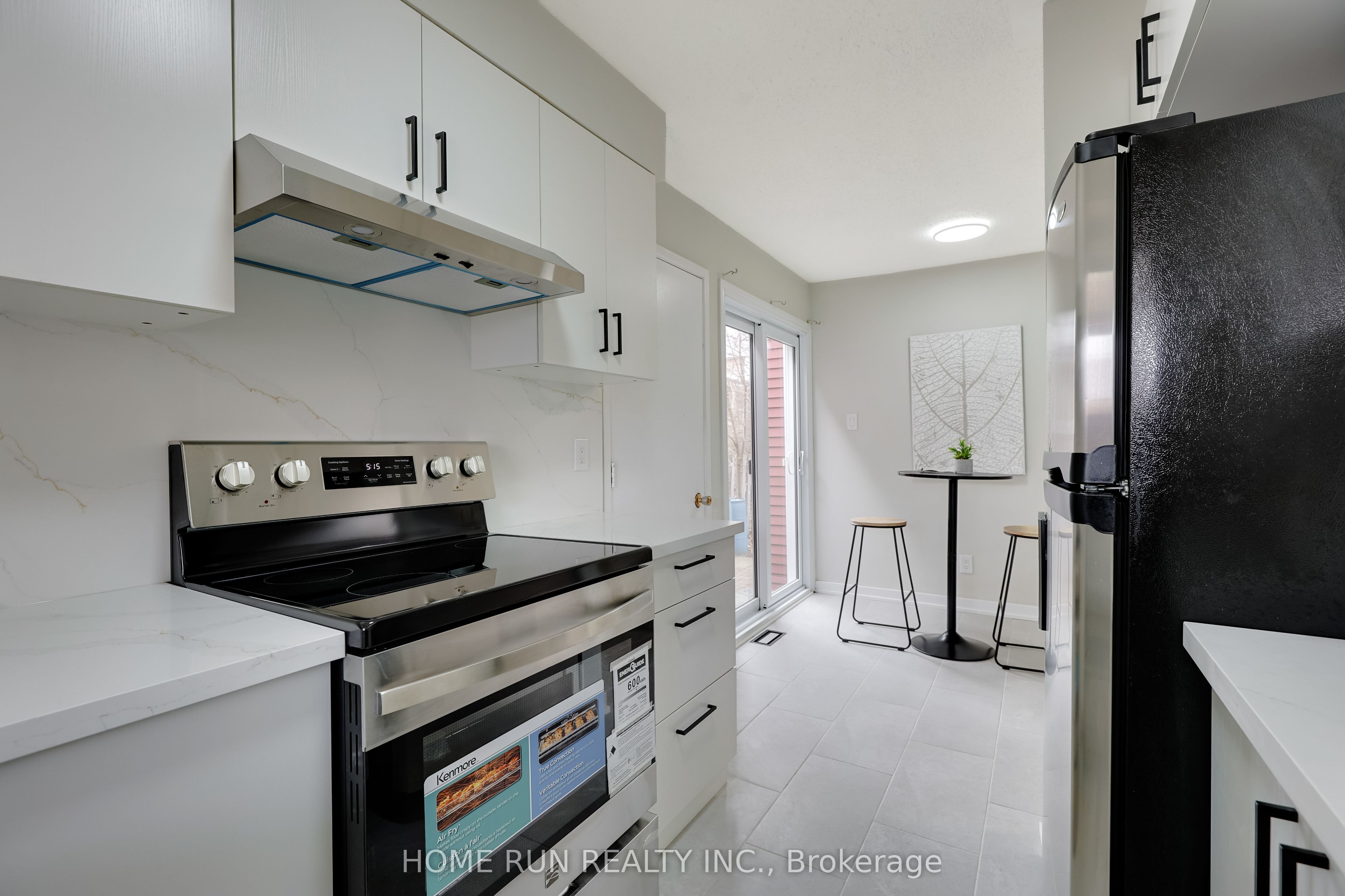 Photo 18 of 16 Sovereign Avenue, Ottawa, Craig Henry/Woodvale — HOMEH