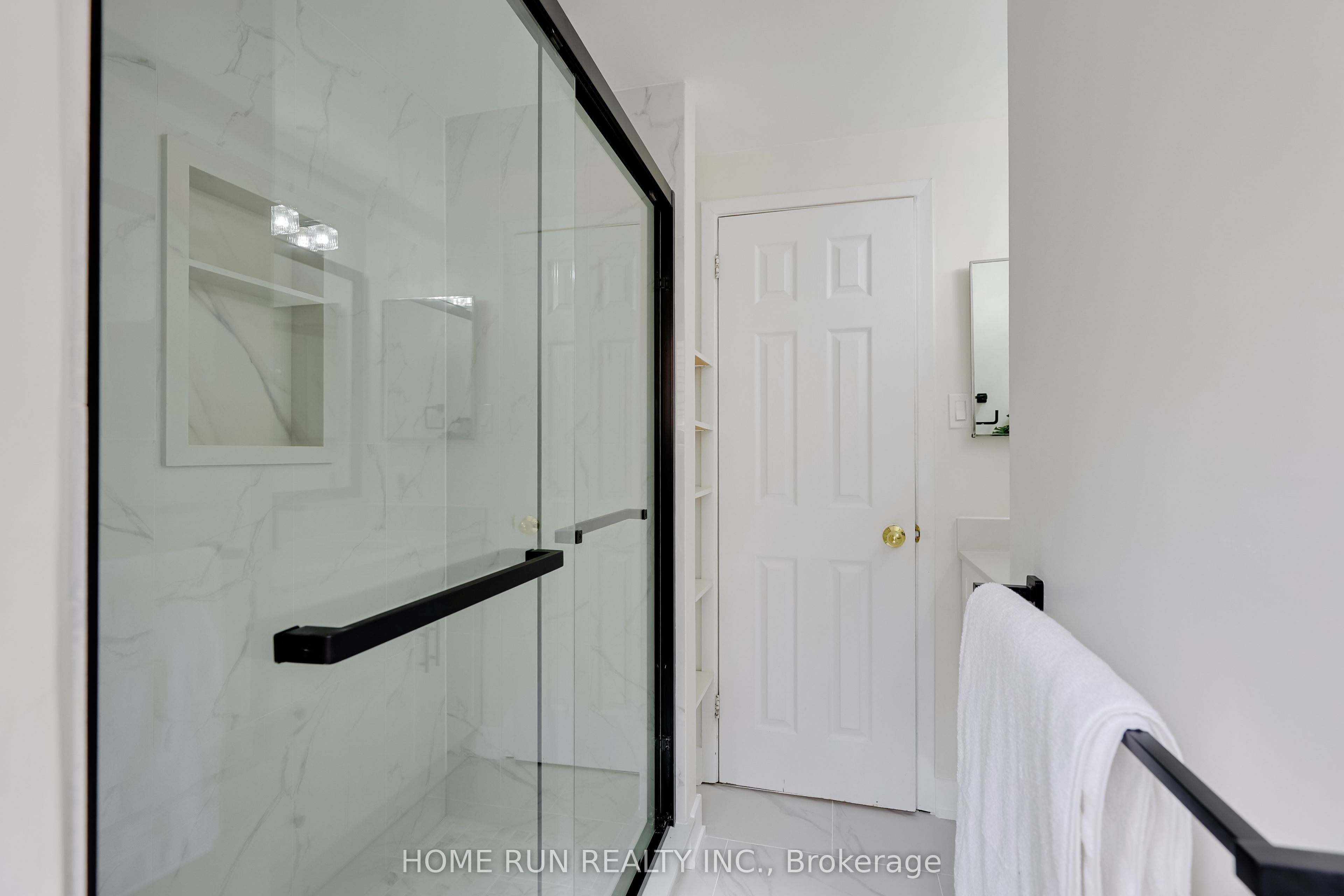 Photo 34 of 16 Sovereign Avenue, Ottawa, Craig Henry/Woodvale — HOMEH