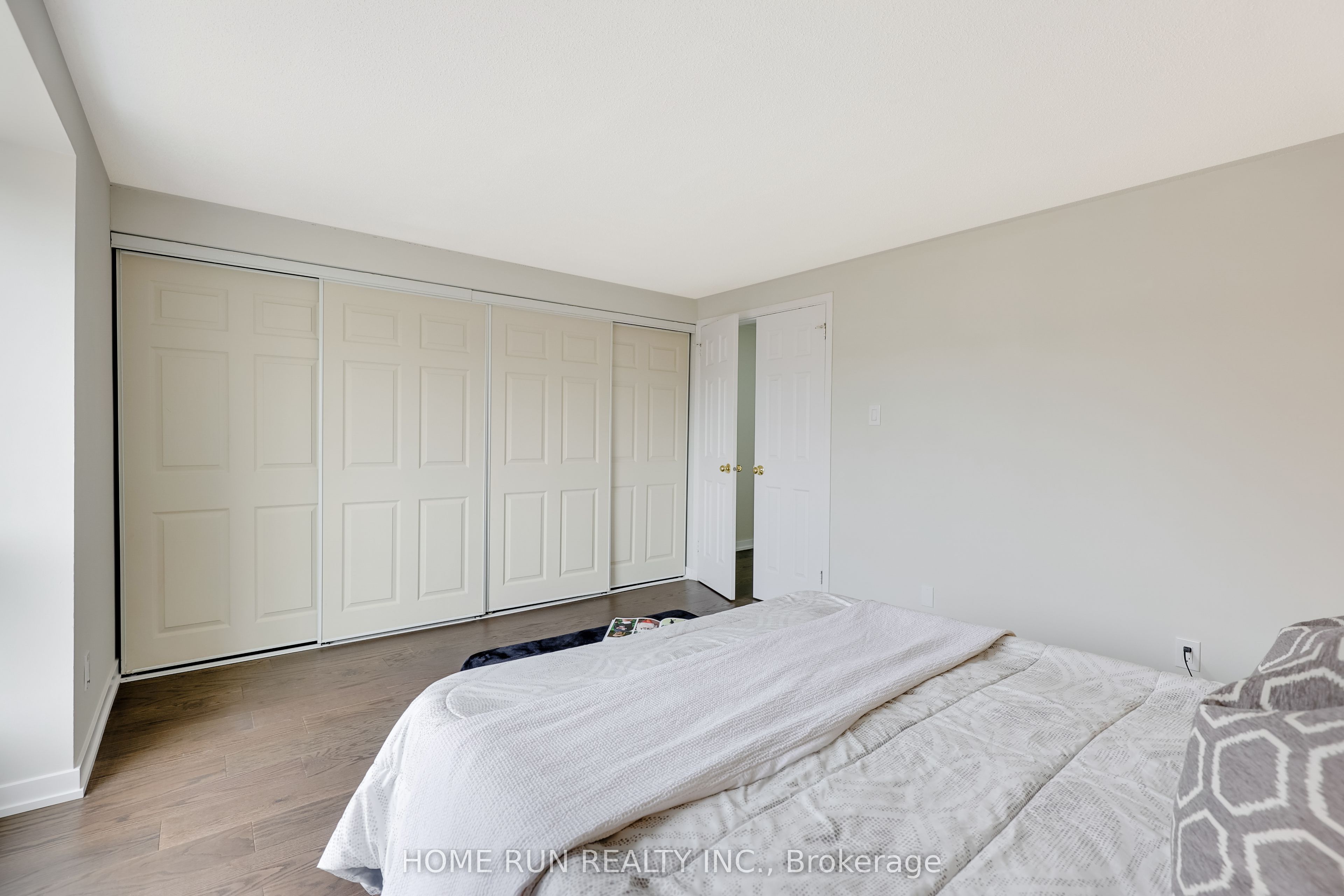 Photo 25 of 16 Sovereign Avenue, Ottawa, Craig Henry/Woodvale — HOMEH