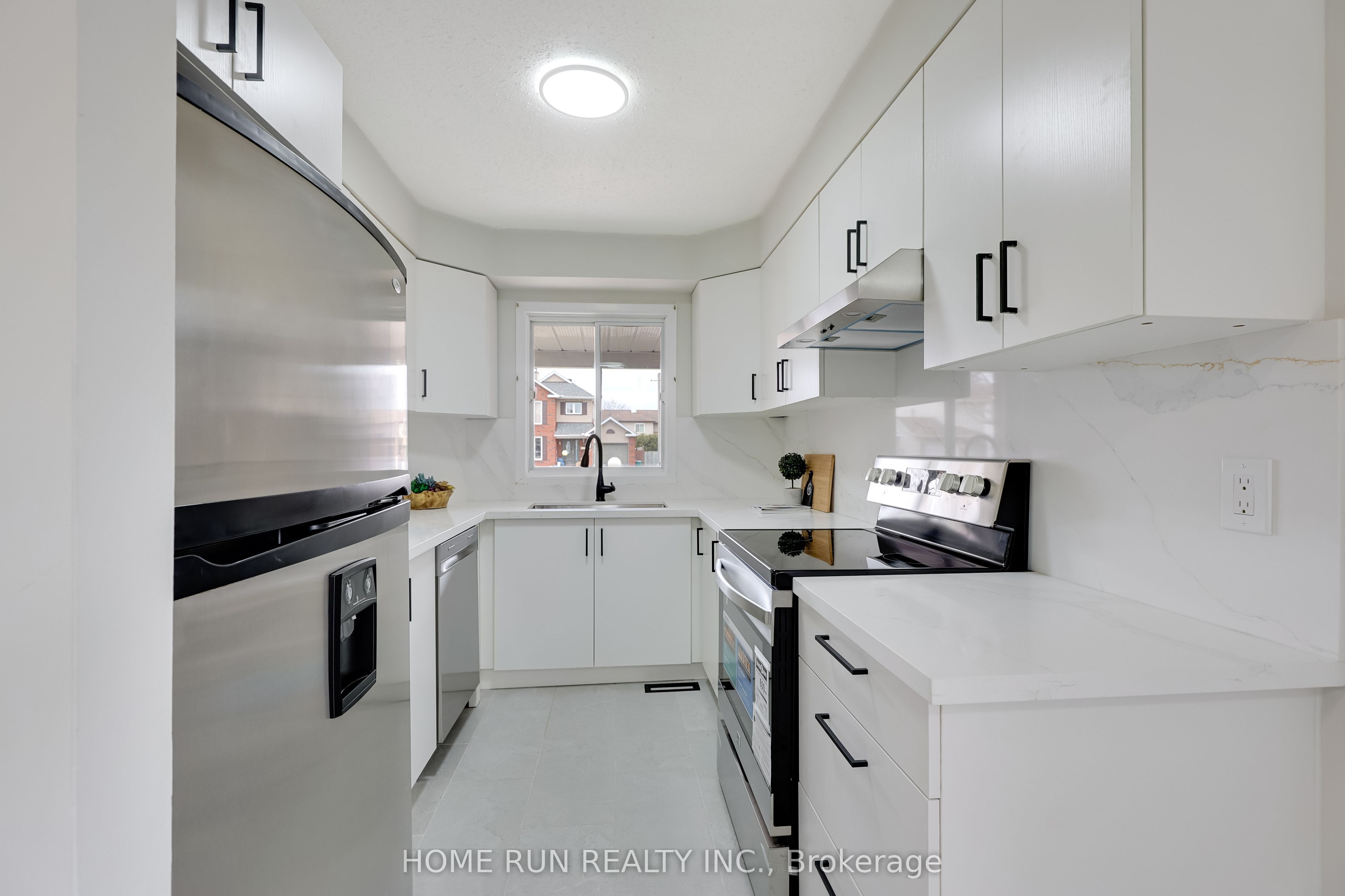 Photo 16 of 16 Sovereign Avenue, Ottawa, Craig Henry/Woodvale — HOMEH