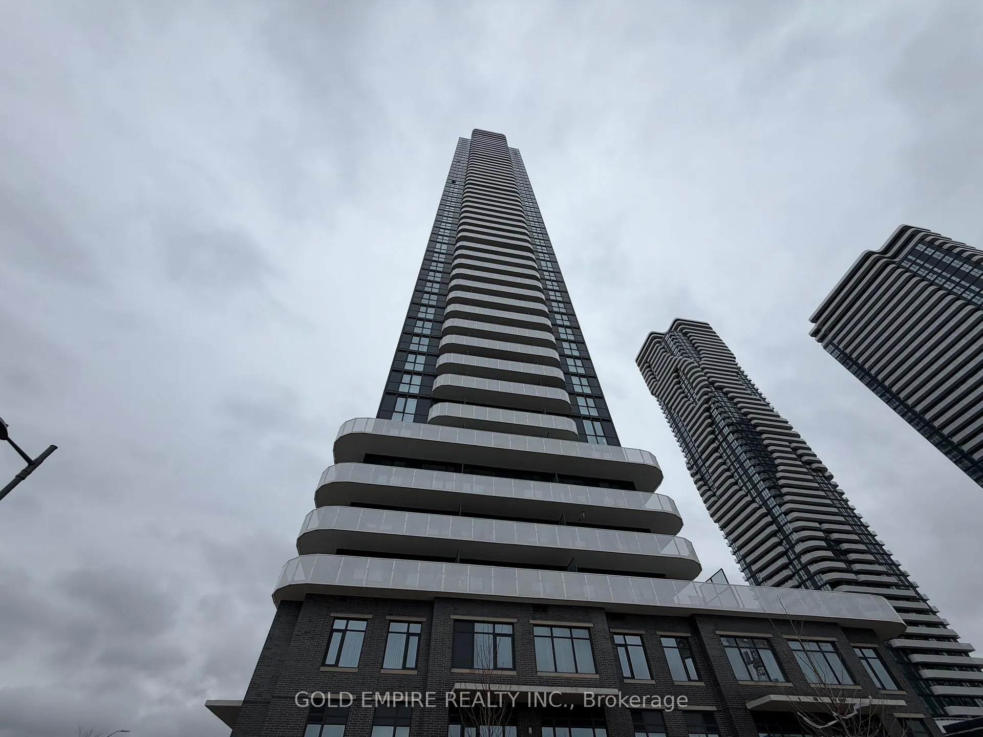Photo 2 of Unit 609, 8 Interchange Way, Vaughan, Vaughan Corporate Centre — HOMEH