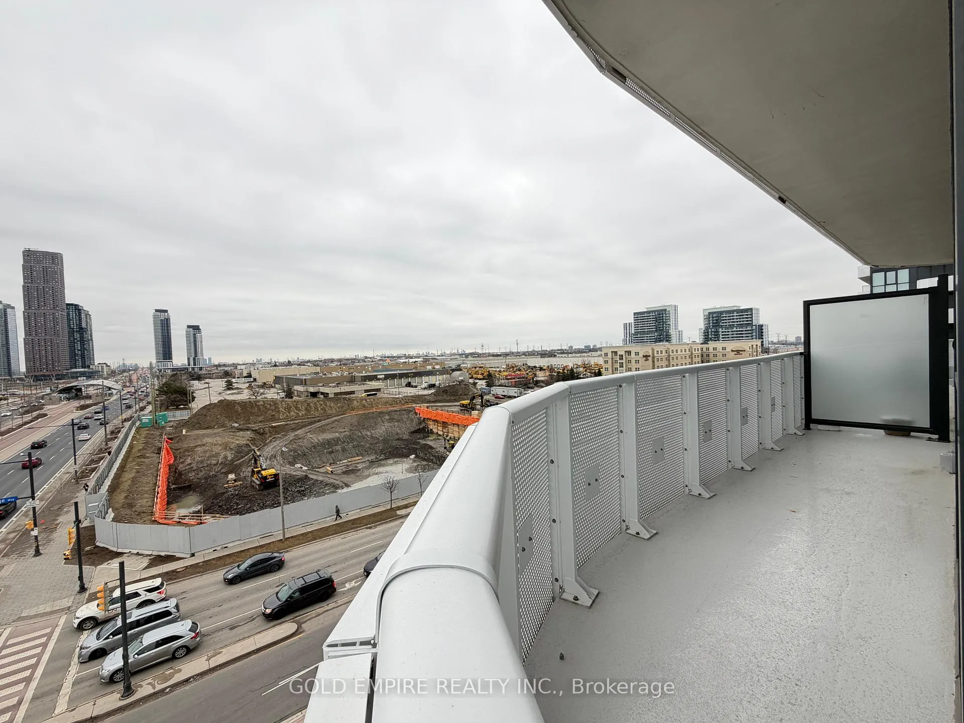 Photo 3 of Unit 609, 8 Interchange Way, Vaughan, Vaughan Corporate Centre — HOMEH
