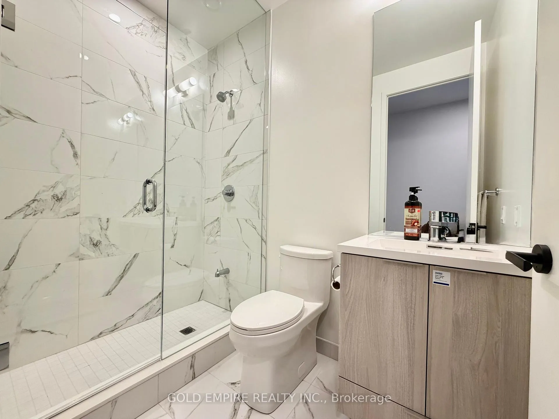 Photo 6 of Unit 609, 8 Interchange Way, Vaughan, Vaughan Corporate Centre — HOMEH