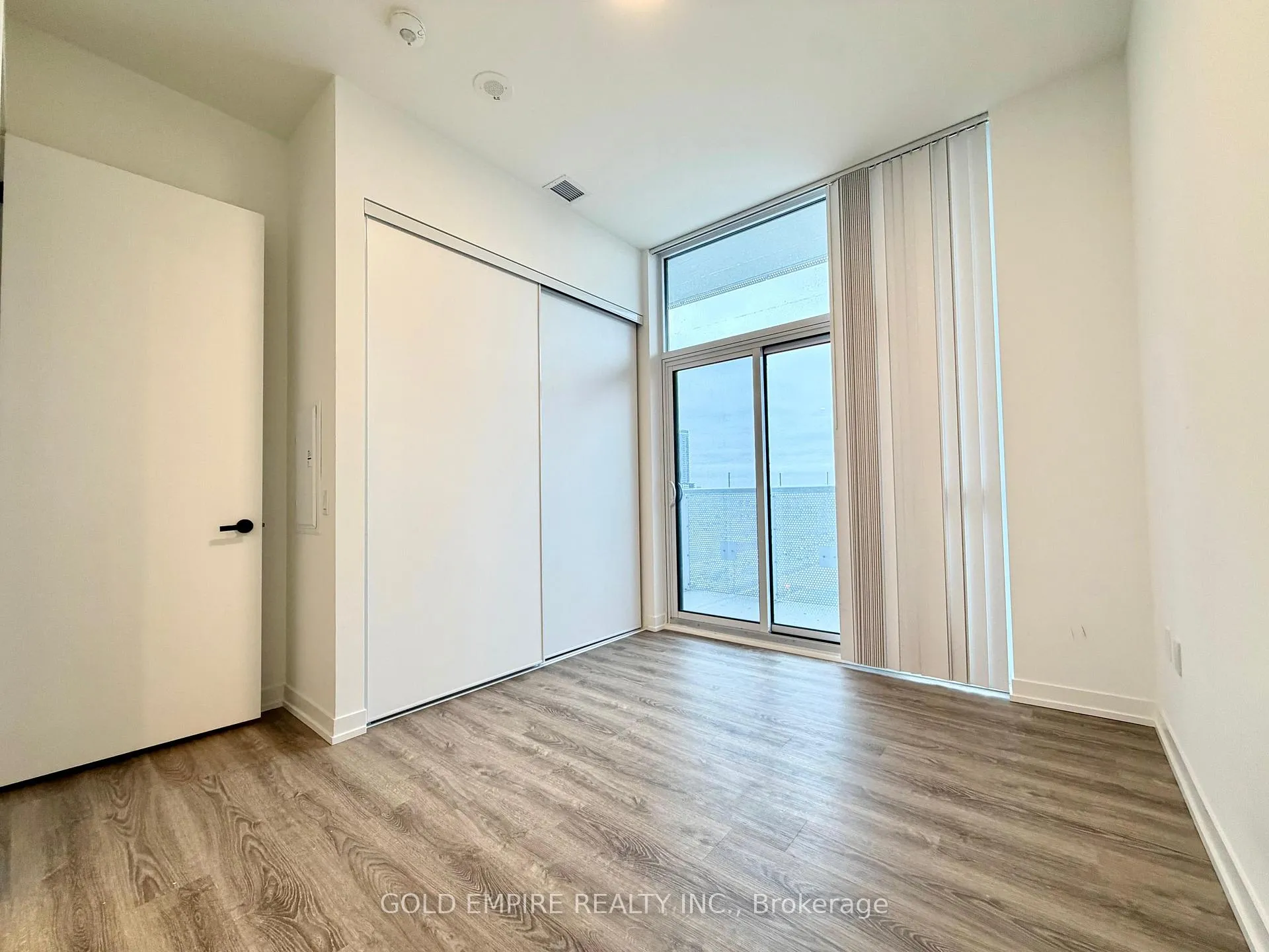 Photo 15 of Unit 609, 8 Interchange Way, Vaughan, Vaughan Corporate Centre — HOMEH