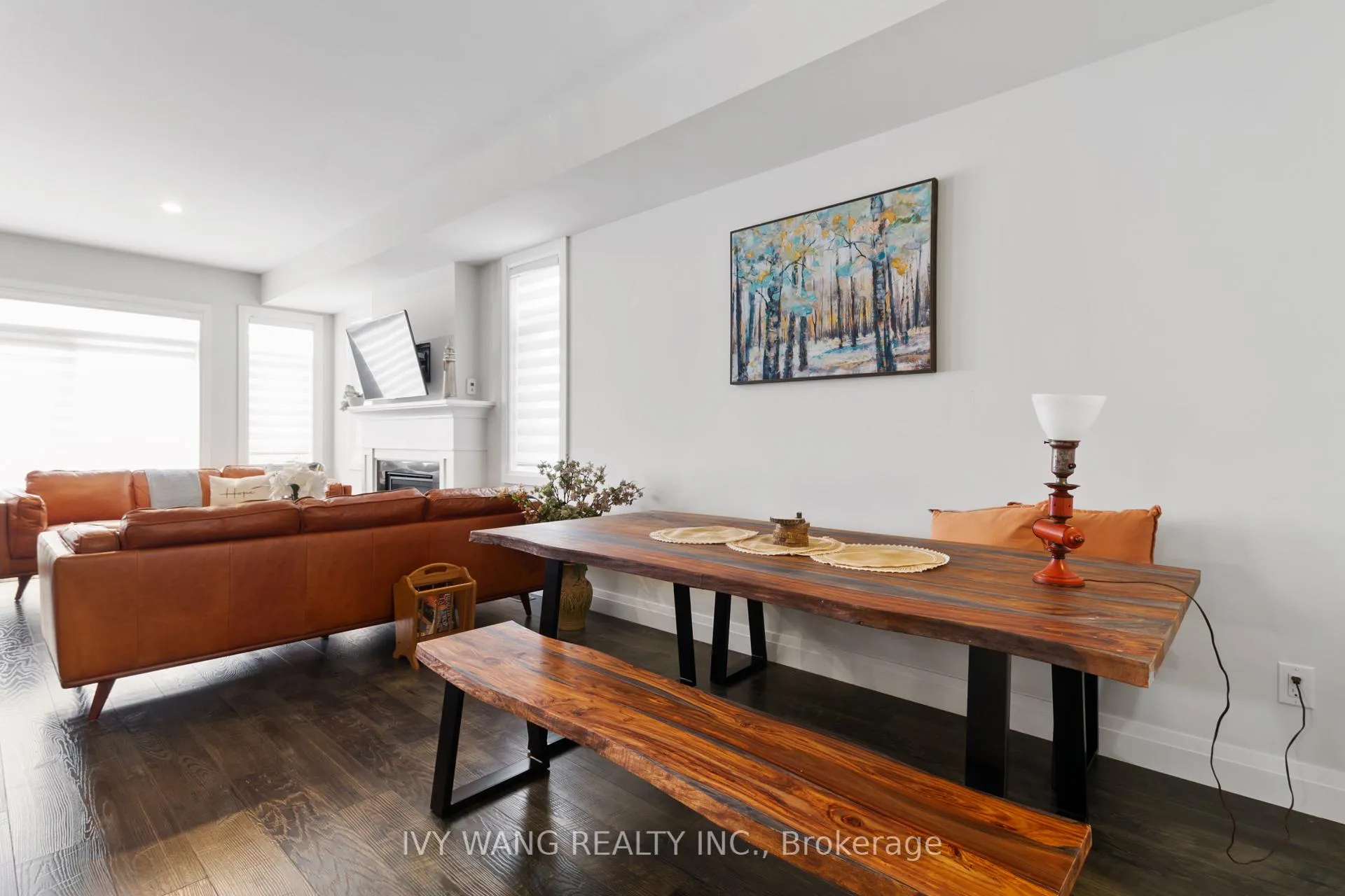 Photo 5 of 130 Red Pine Street, Blue Mountains — HOMEH