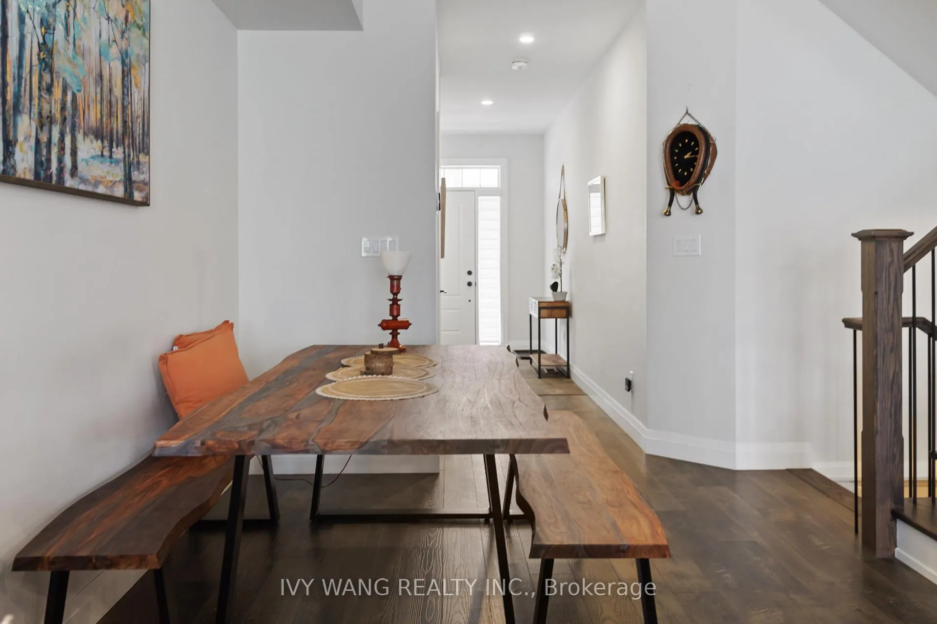Photo 7 of 130 Red Pine Street, Blue Mountains — HOMEH
