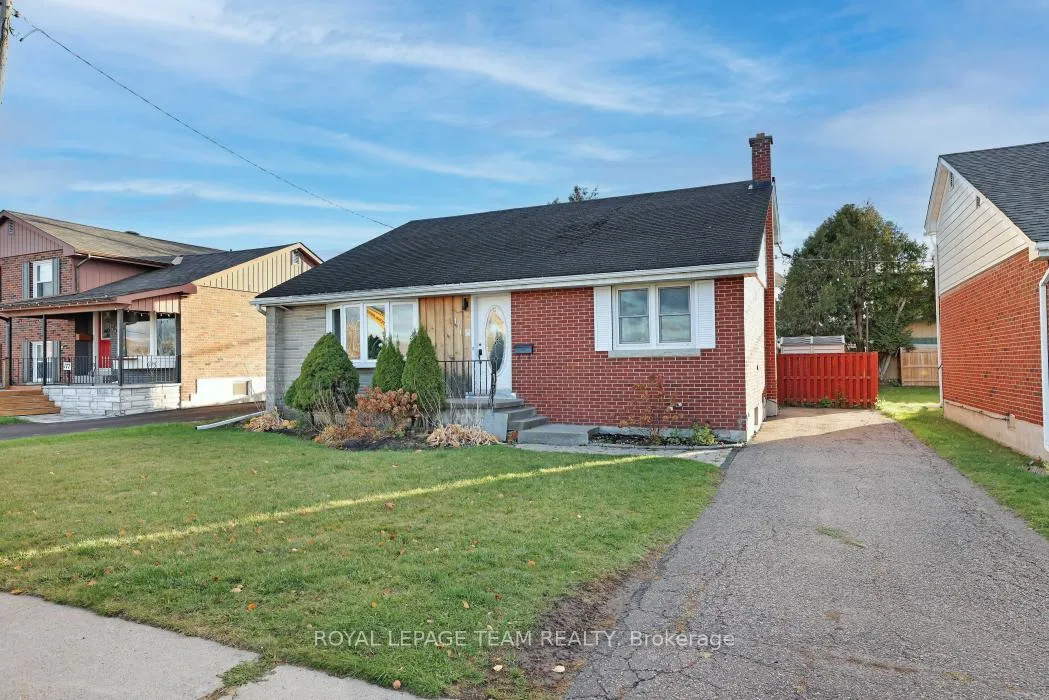 Photo 4 of 171 Fourth Avenue, Arnprior — HOMEH